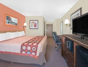 Super 8 by Wyndham Ottumwa