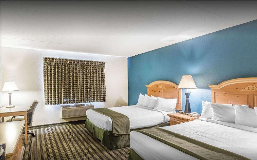 American Inn & Suites Peosta IA