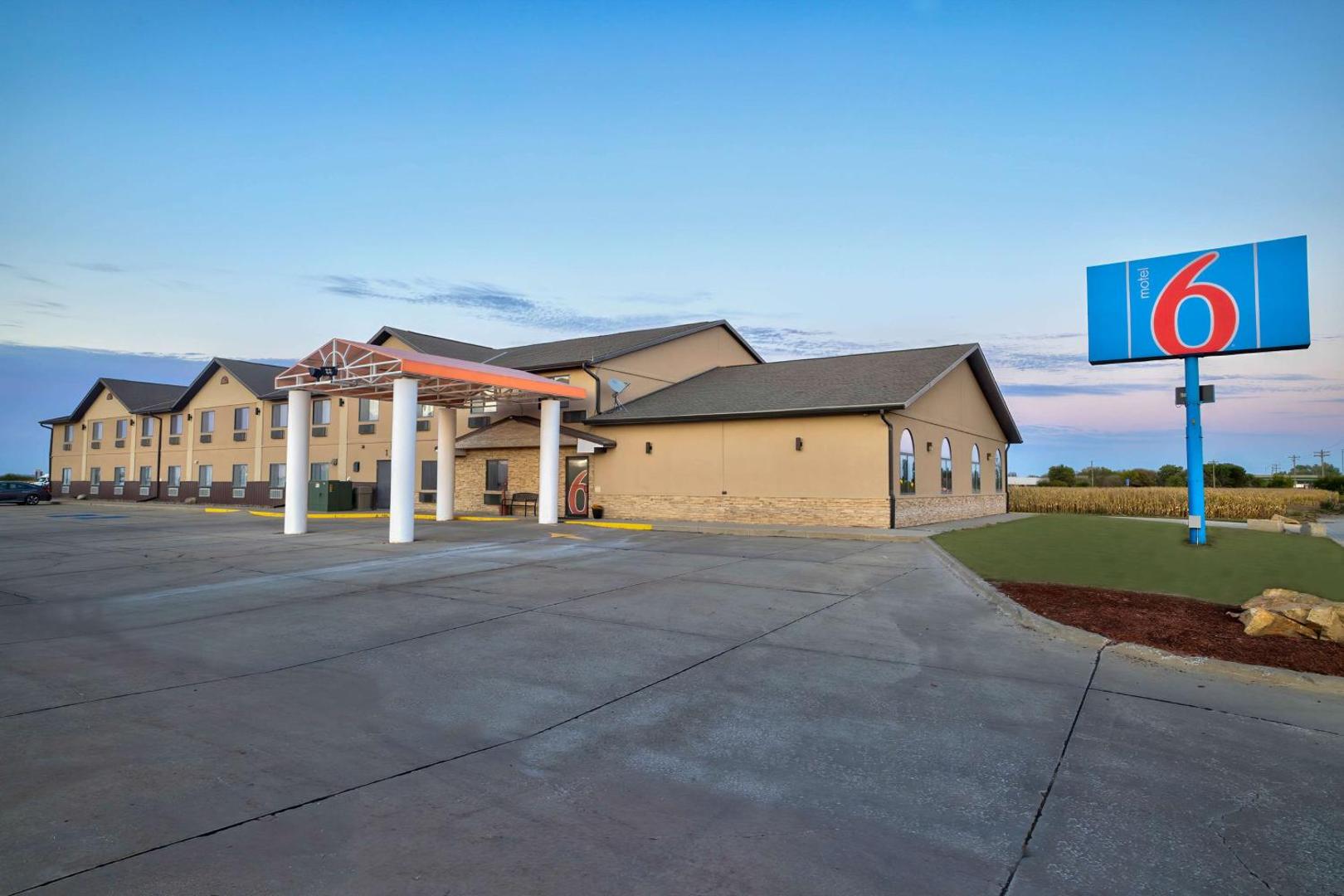 Motel 6 Percival Ia