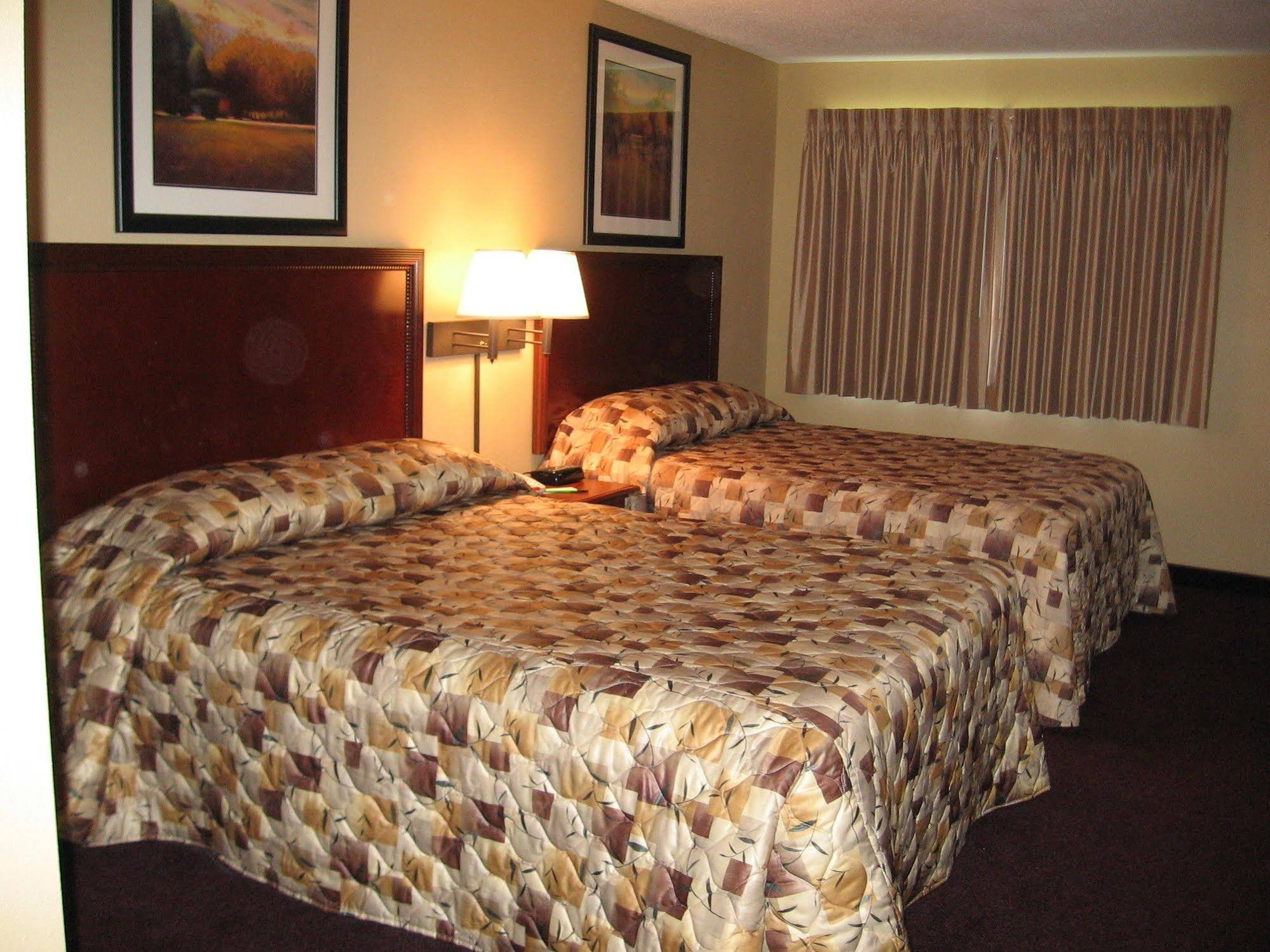 Pocahontas Inn & Suites