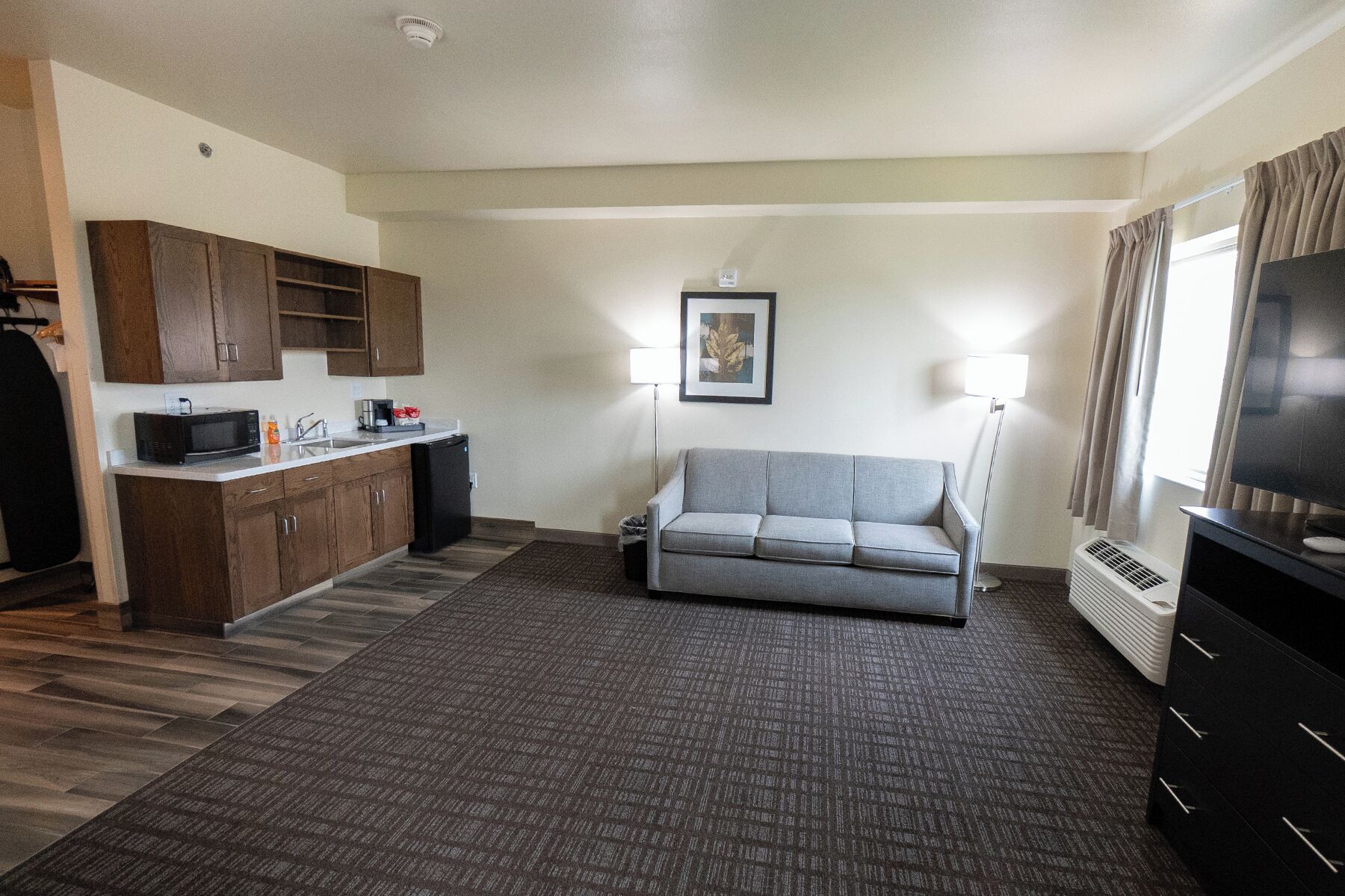 Cobblestone Hotel & Suites Sheldon