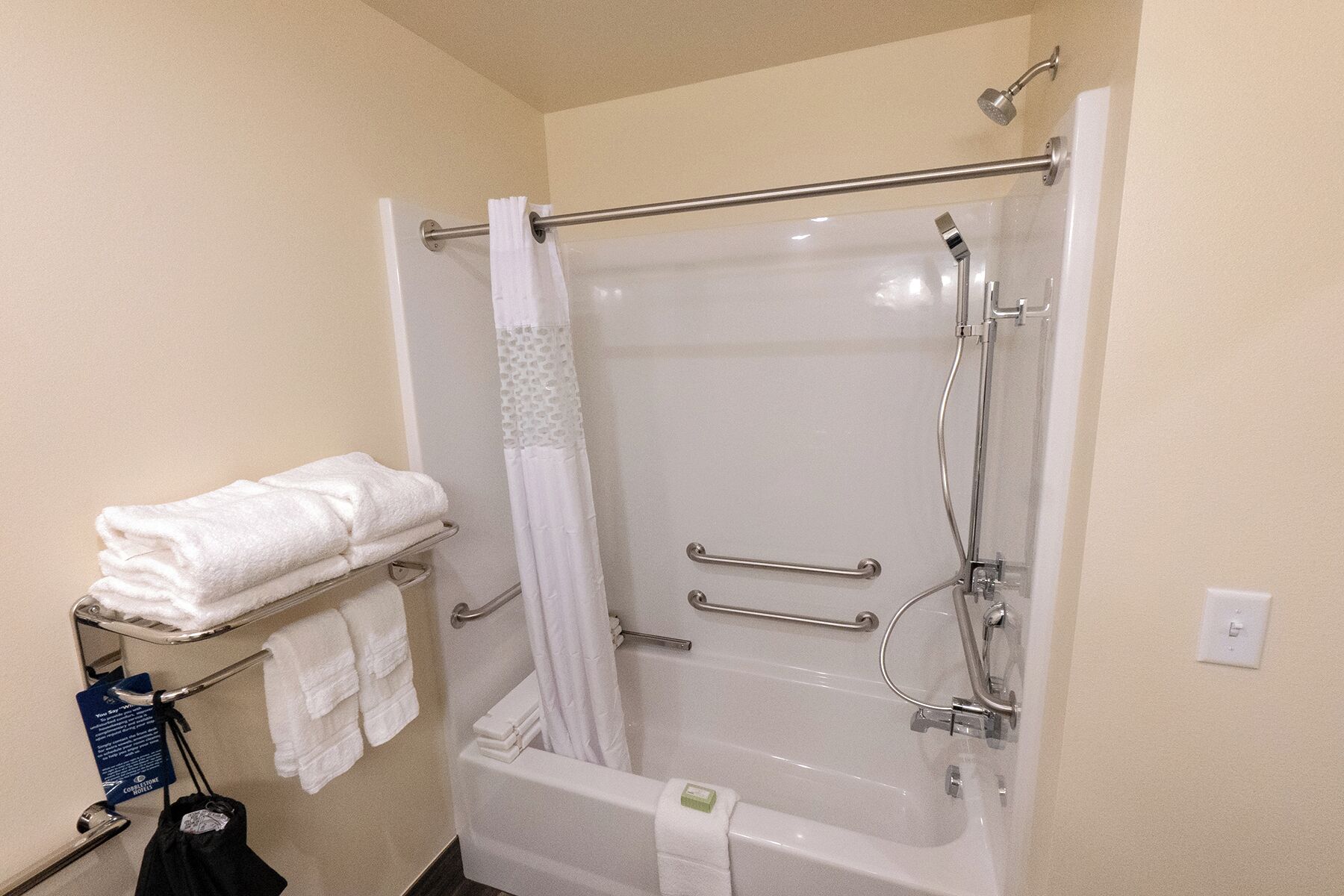 Cobblestone Hotel & Suites Sheldon