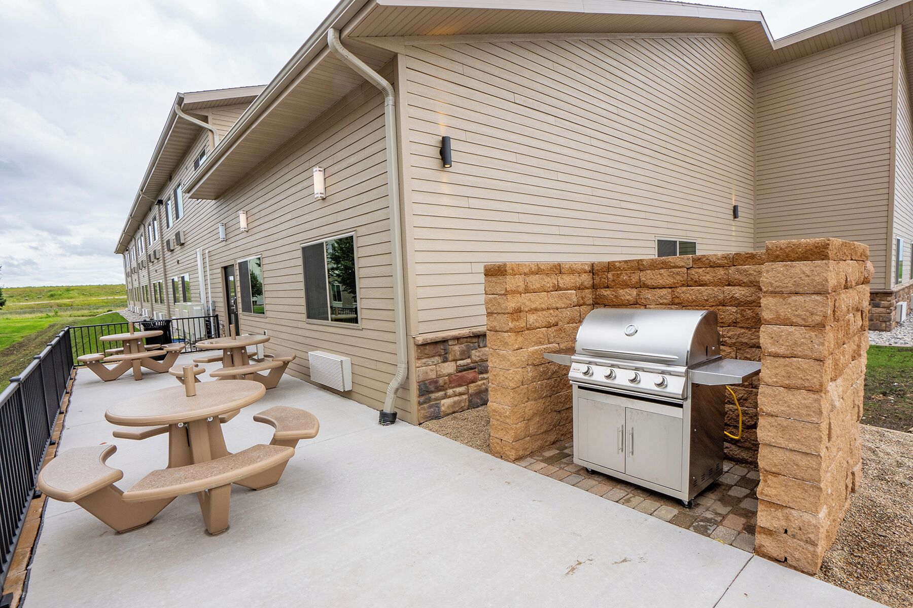 Cobblestone Hotel & Suites Sheldon