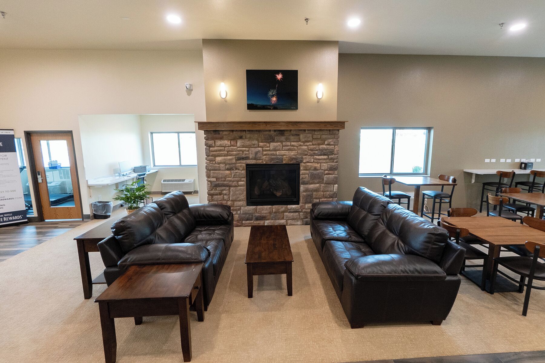 Cobblestone Hotel & Suites Sheldon