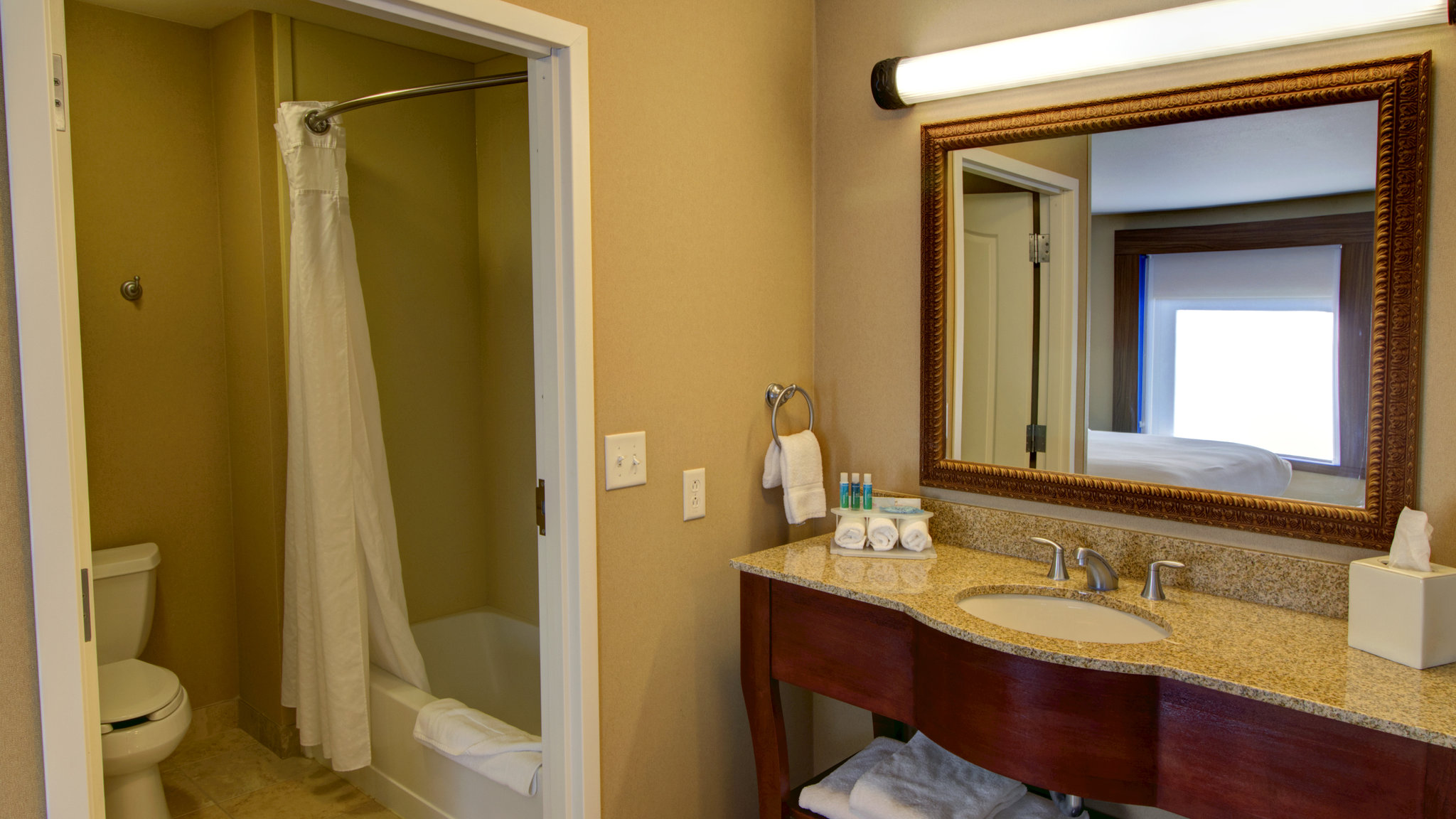 Holiday Inn Express & Suites Sioux City - Southern Hills