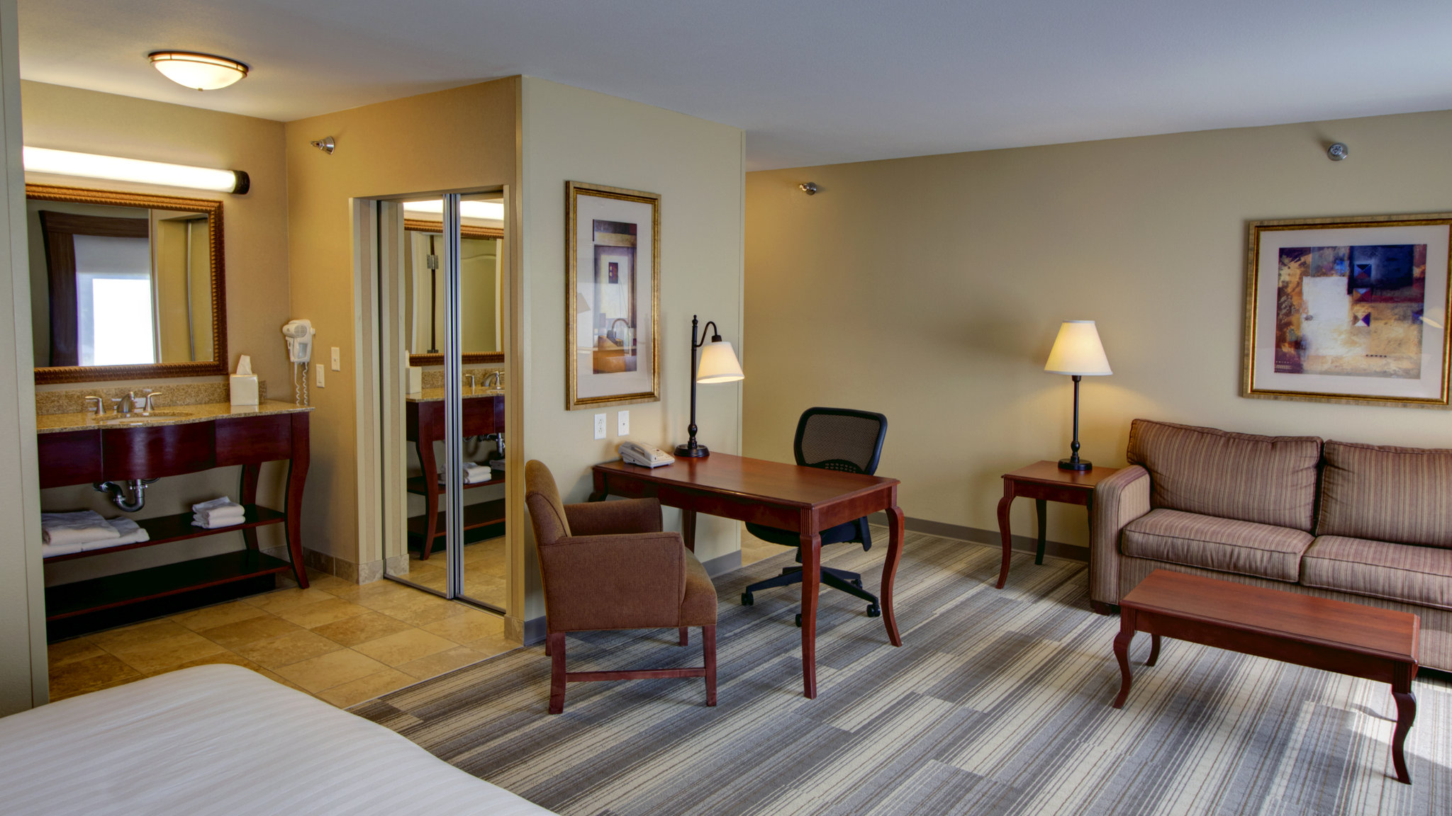 Holiday Inn Express & Suites Sioux City - Southern Hills