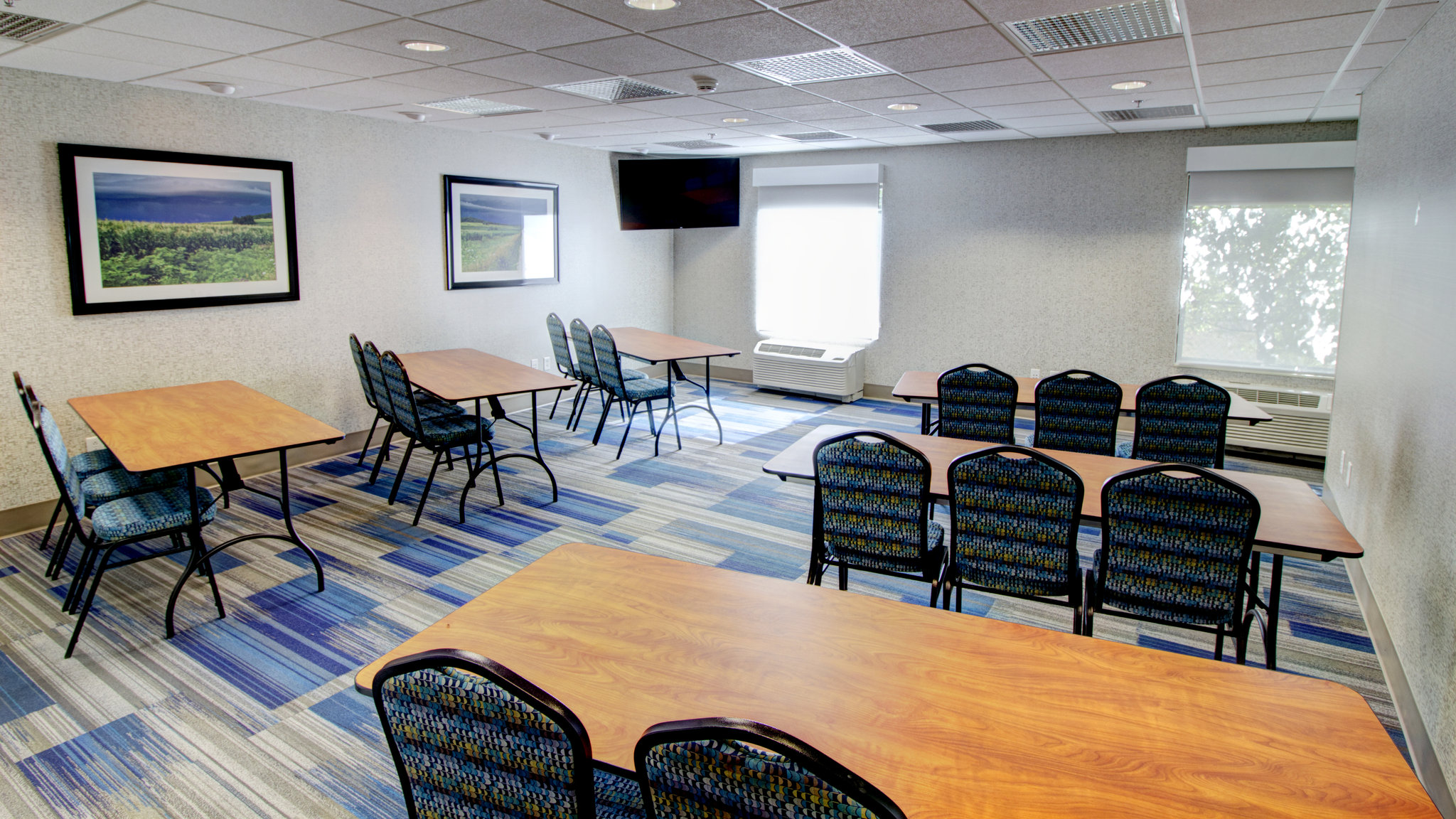 Holiday Inn Express & Suites Sioux City - Southern Hills