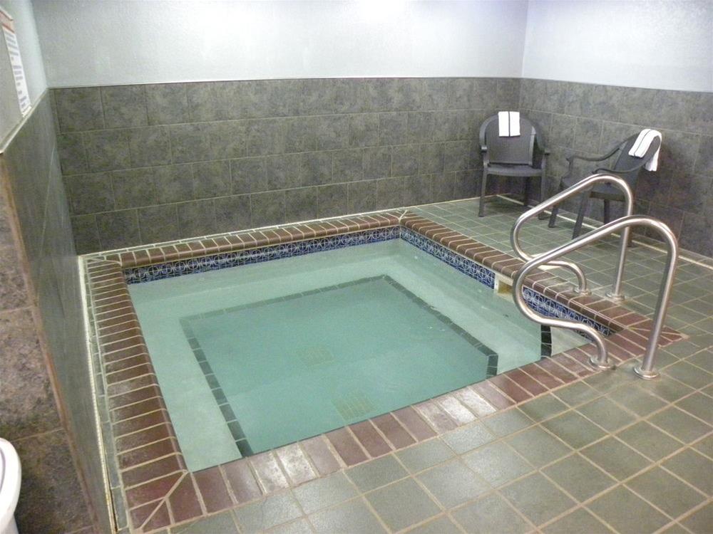 New Victorian Inn & Suites Sioux City