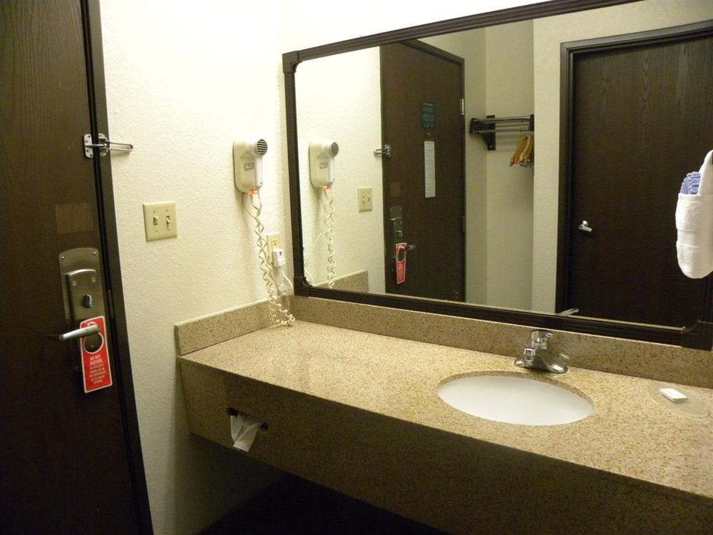 New Victorian Inn & Suites Sioux City