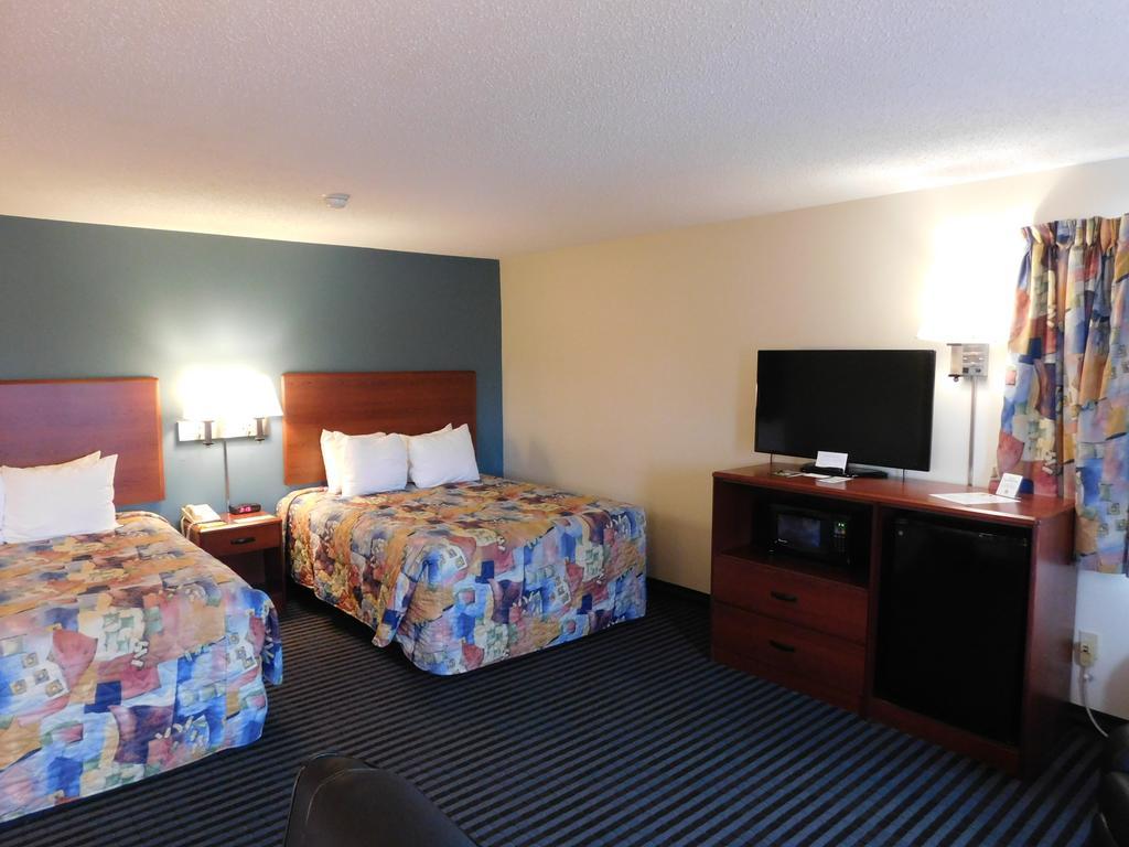 Reston Inn & Suites