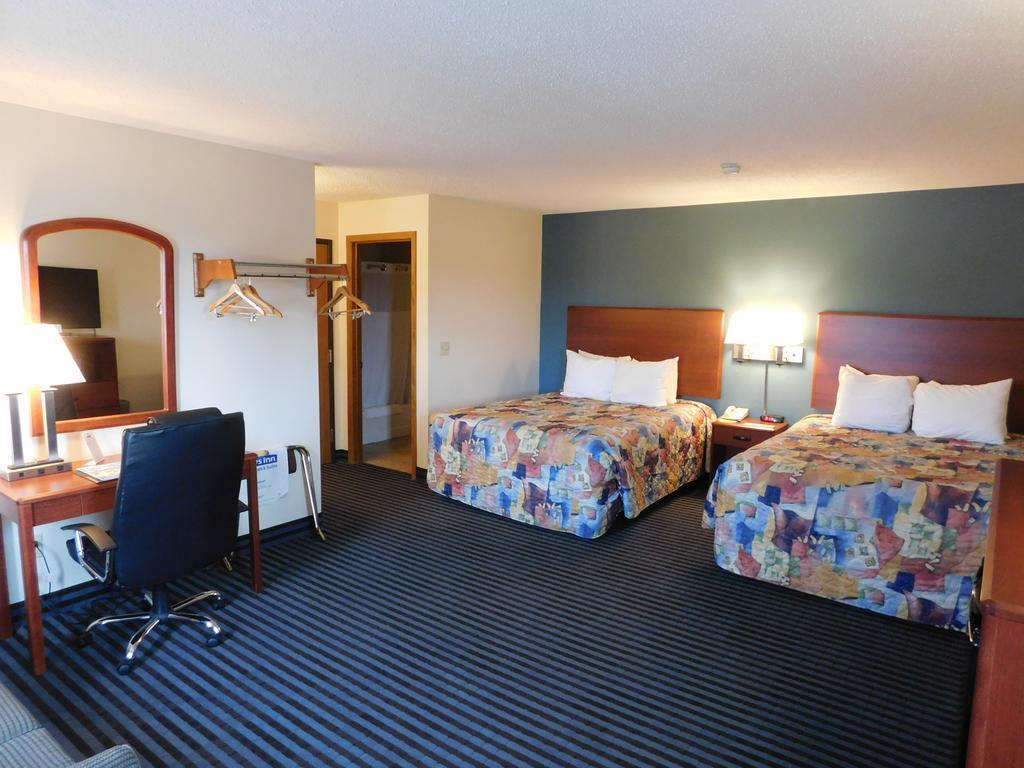 Reston Inn & Suites