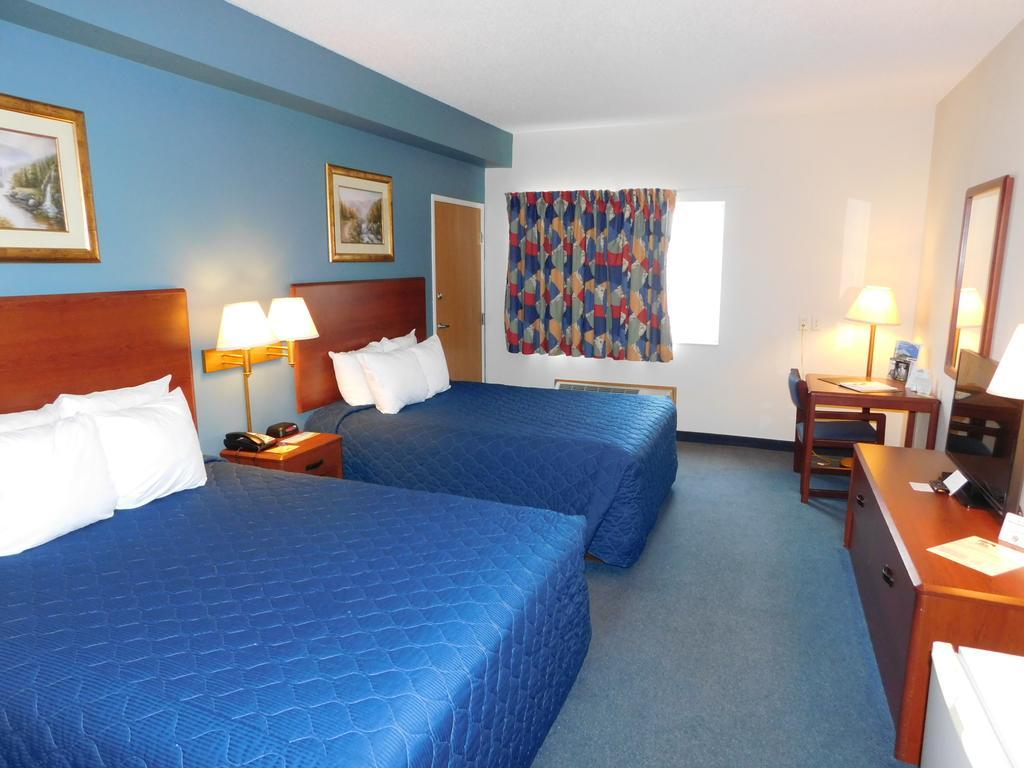Reston Inn & Suites