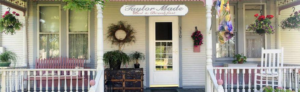 Taylor Made Bed And Breakfast