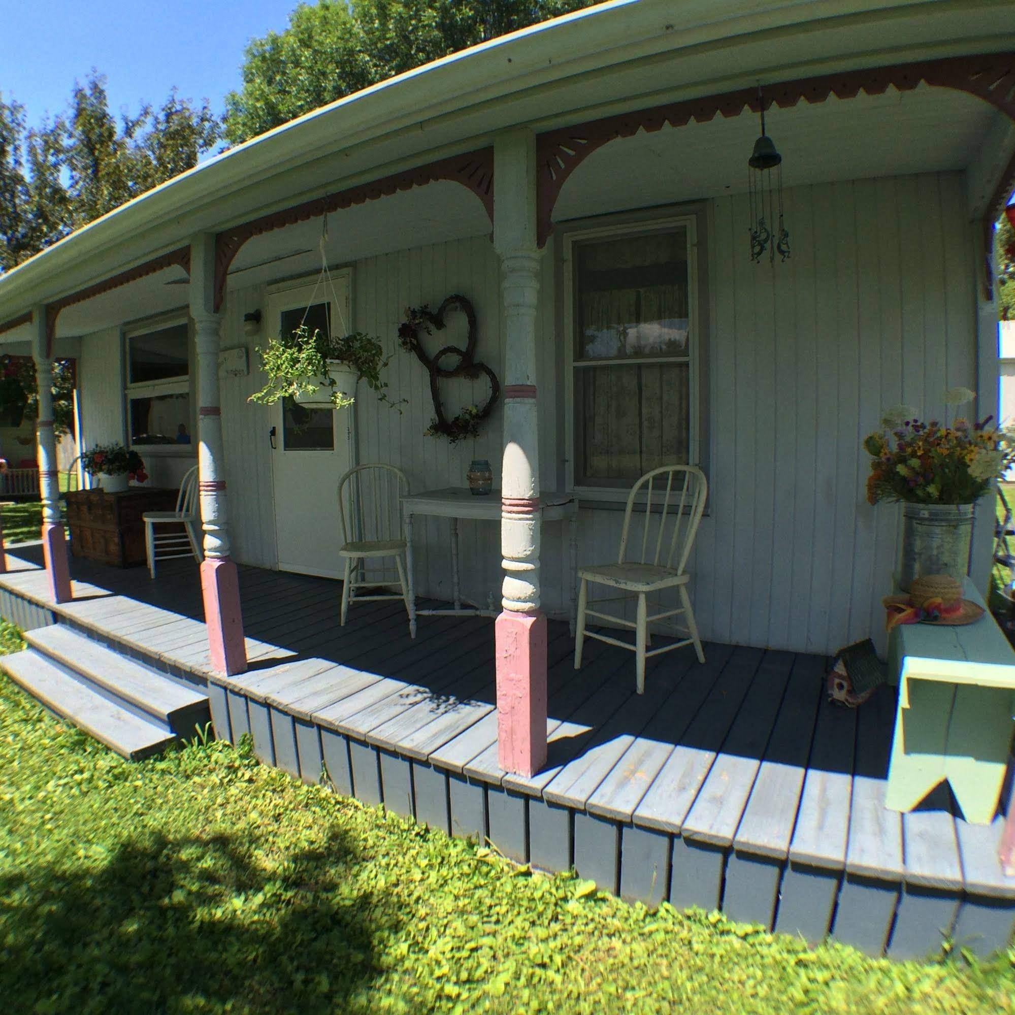 Taylor Made Bed And Breakfast