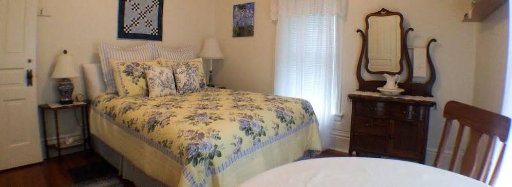 Taylor Made Bed And Breakfast