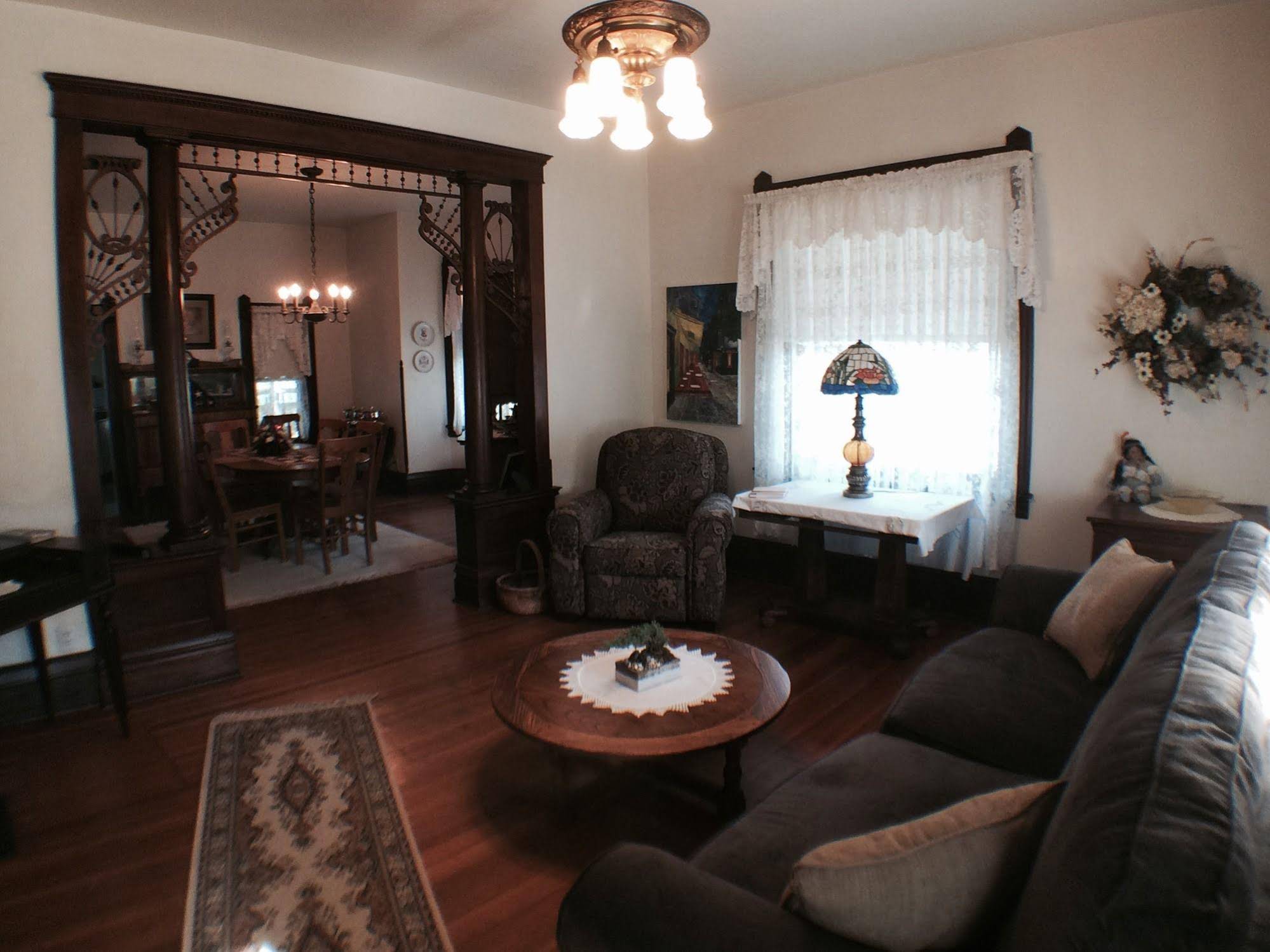 Taylor Made Bed And Breakfast