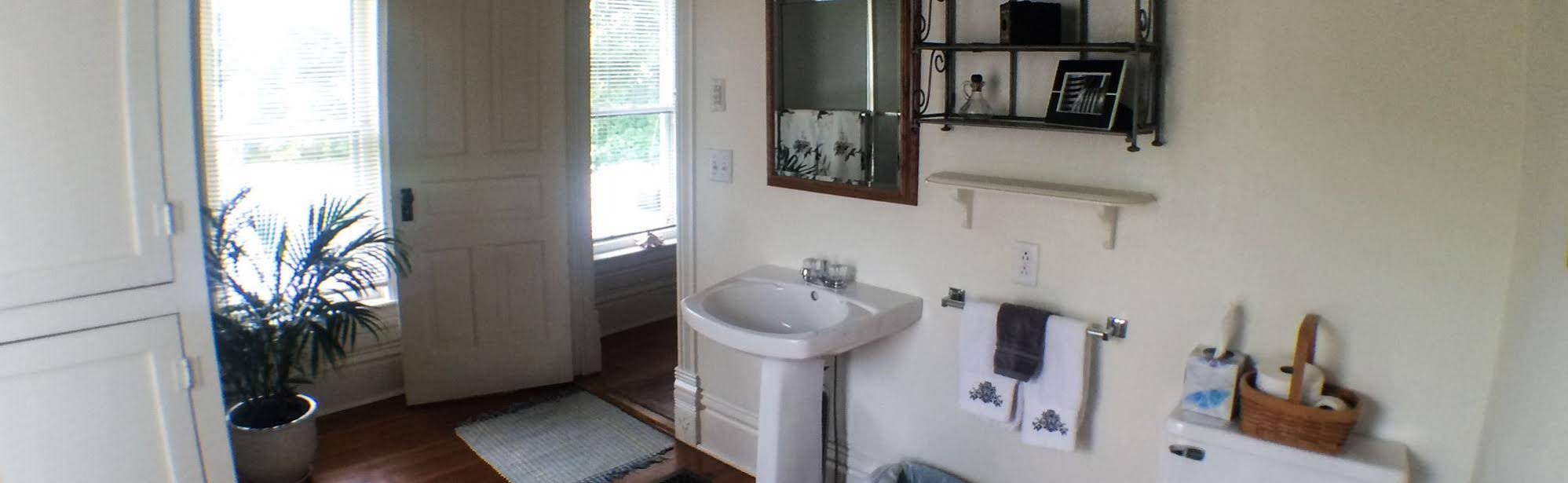 Taylor Made Bed And Breakfast