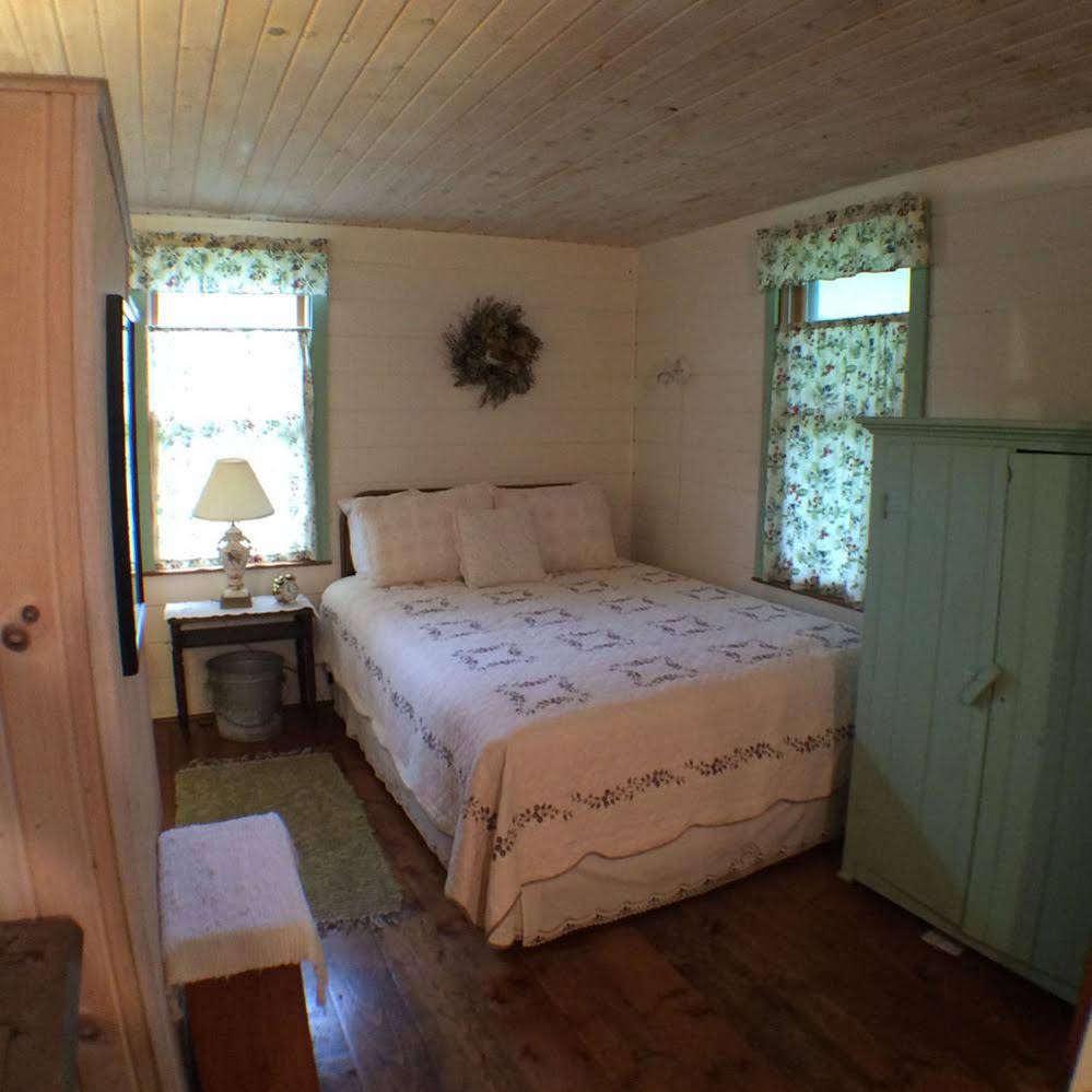 Taylor Made Bed And Breakfast