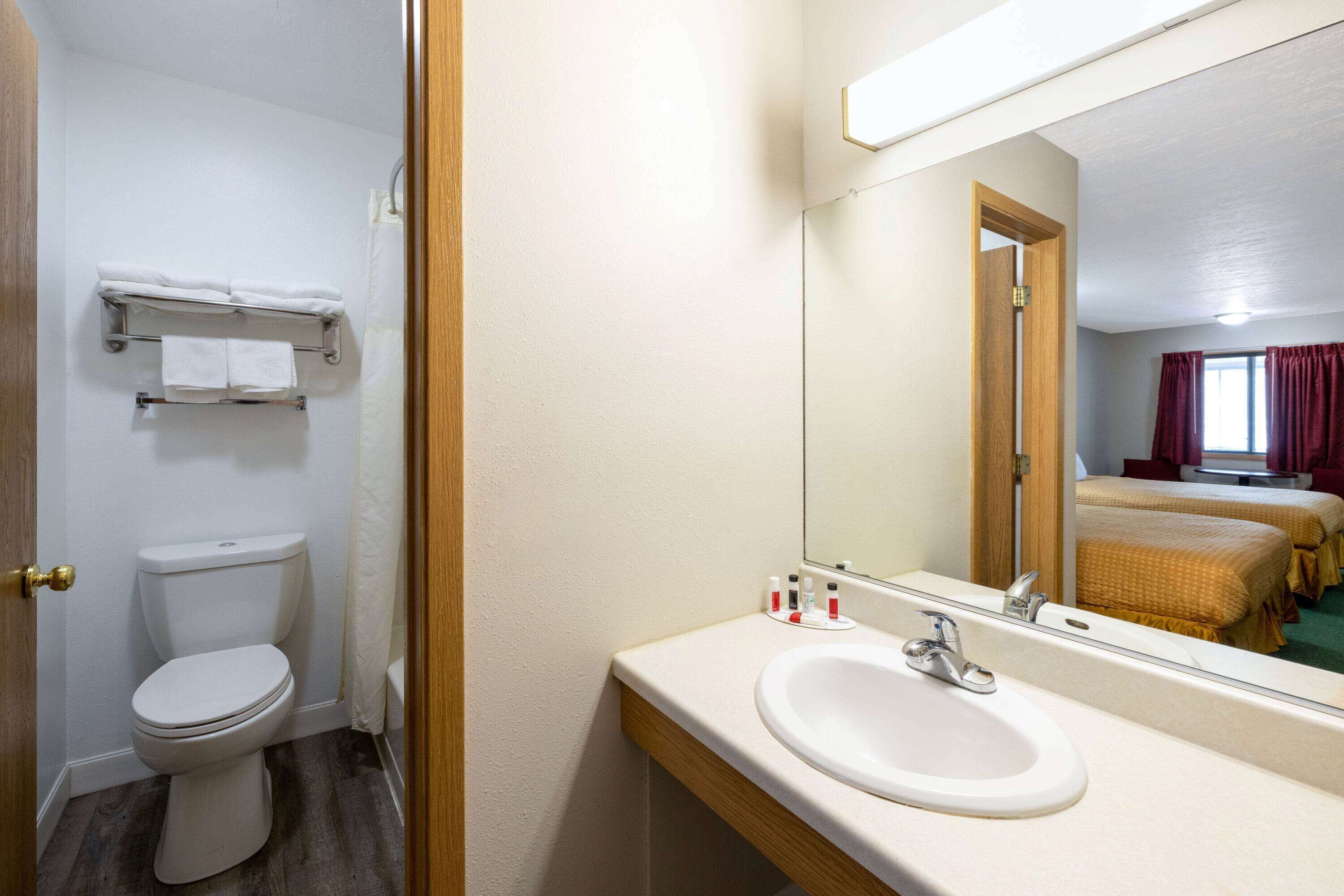 Travelodge by Wyndham Spirit Lake/Okoboji