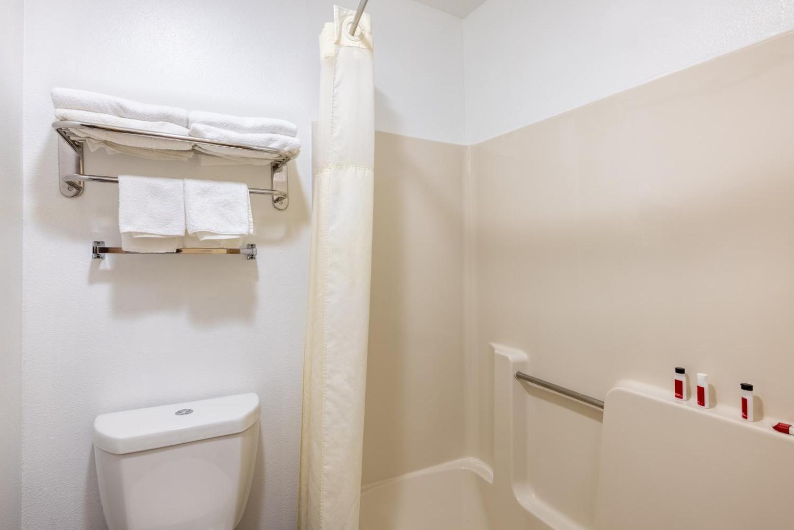 Travelodge by Wyndham Spirit Lake/Okoboji