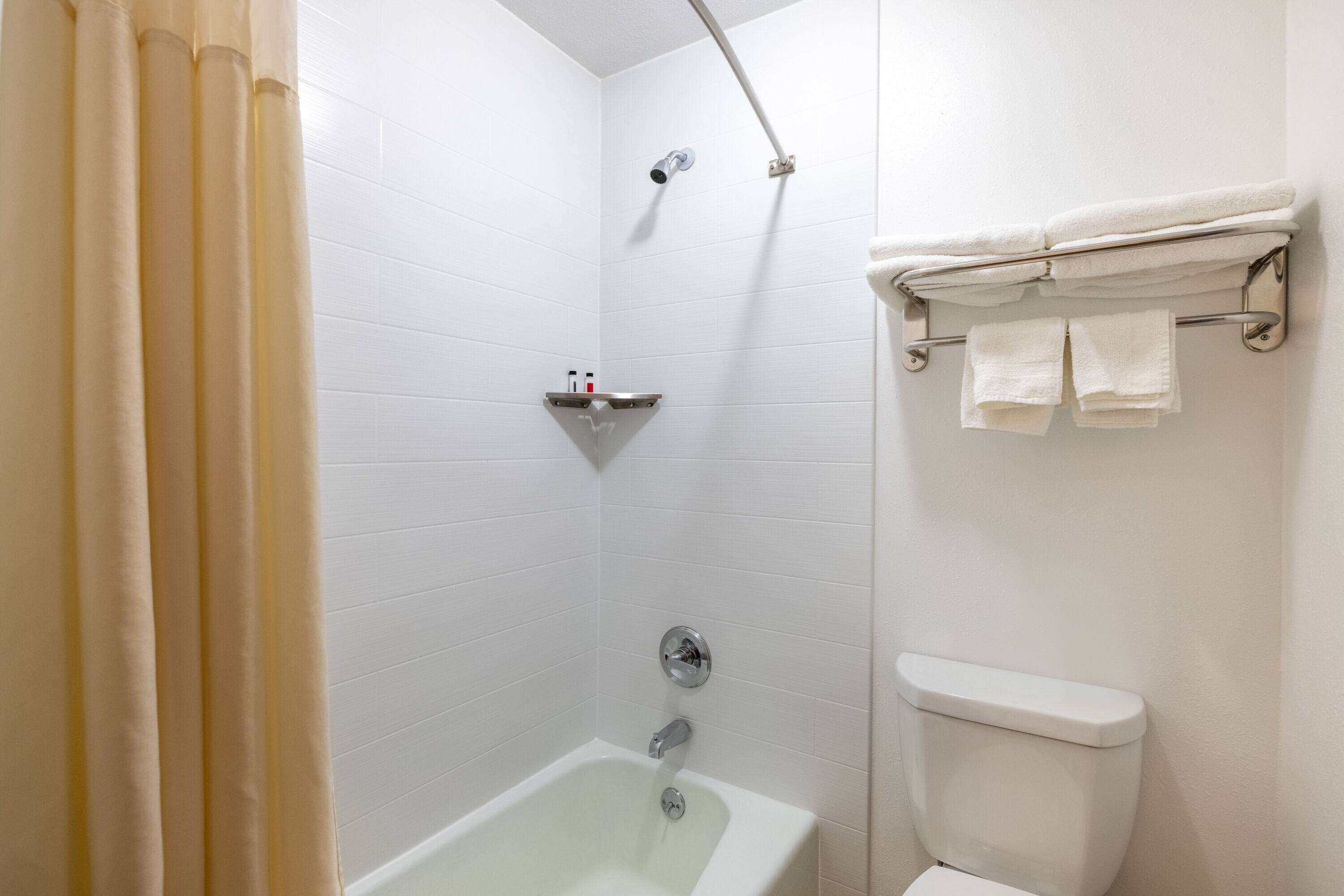 Travelodge by Wyndham Spirit Lake/Okoboji