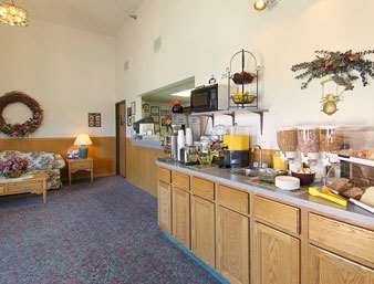 Super 8 by Wyndham Storm Lake