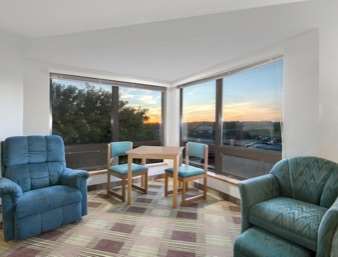 Super 8 by Wyndham Toledo