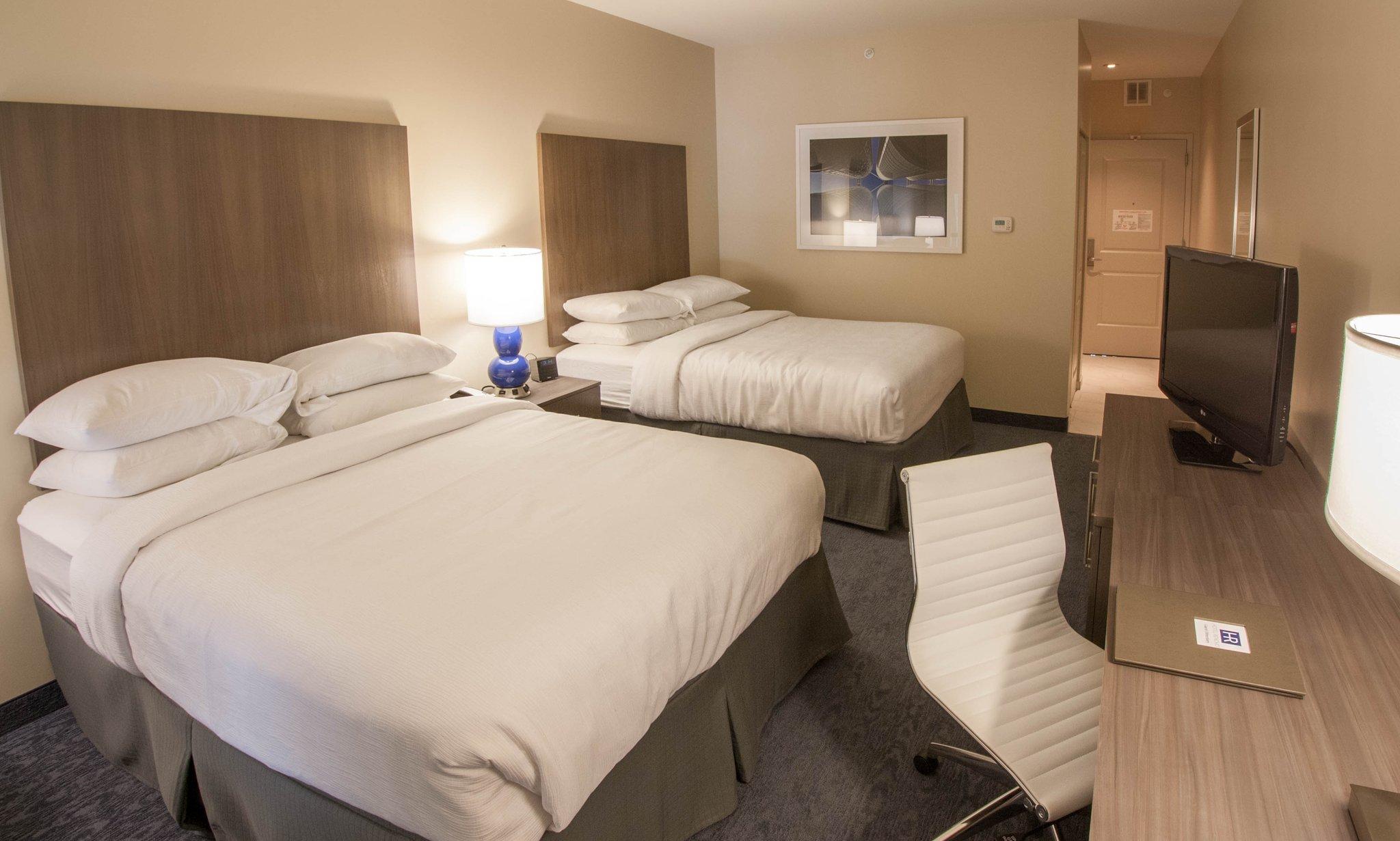 Hotel Renovo Des Moines Urbandale, Tapestry Collection Hilton