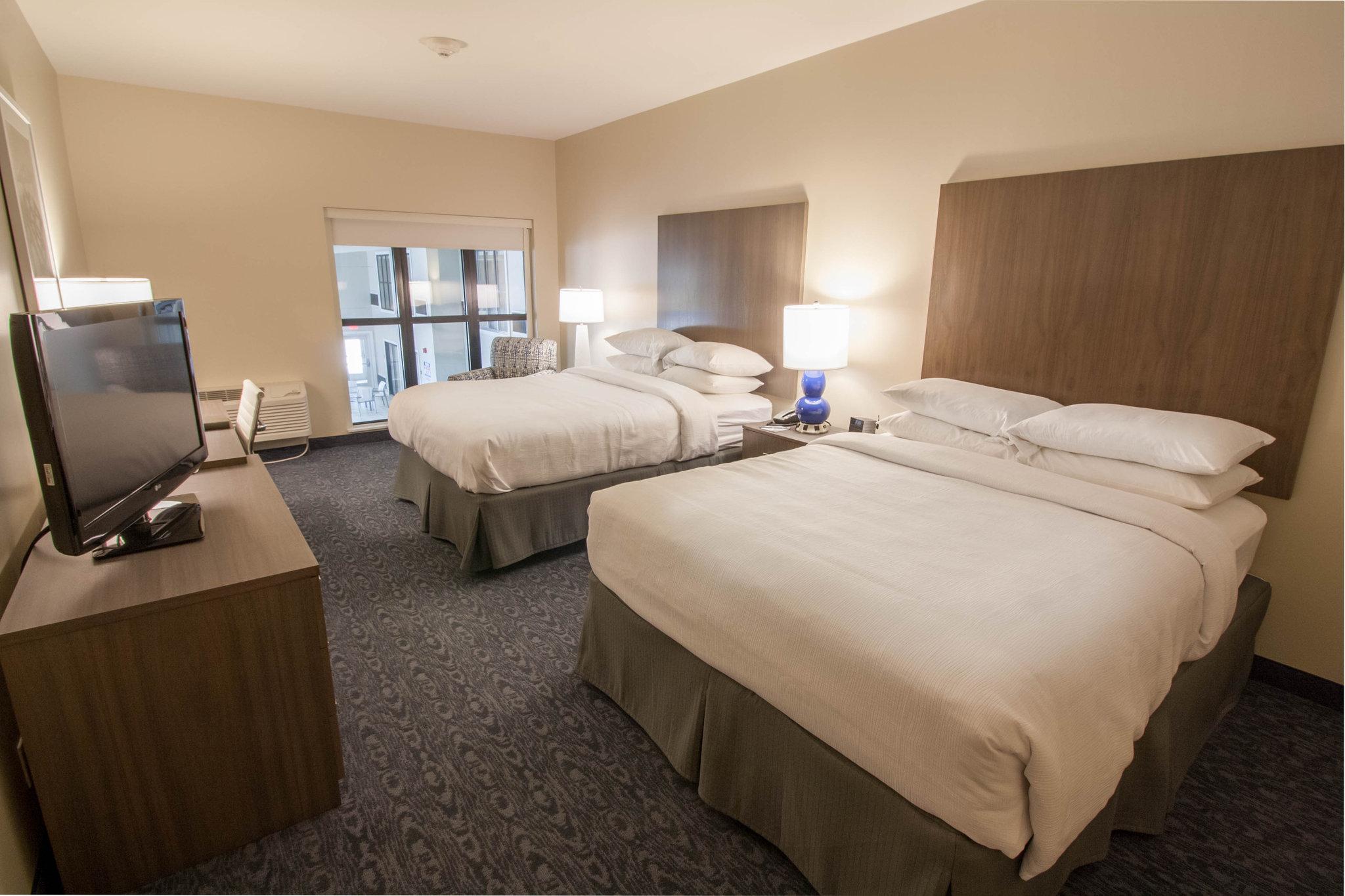 Hotel Renovo Des Moines Urbandale, Tapestry Collection Hilton