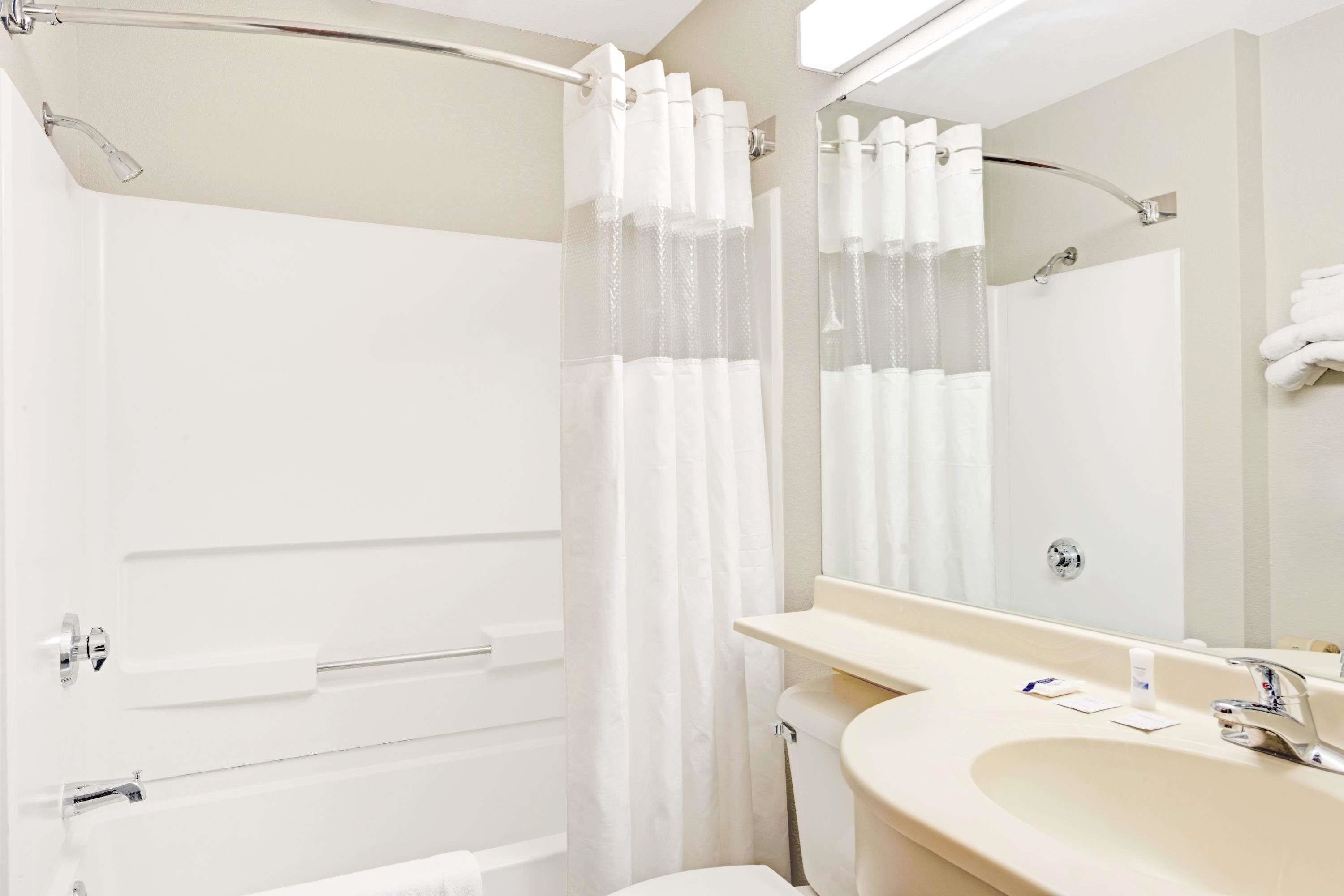 Microtel Inn & Suites by Wyndham Urbandale/Des Moines