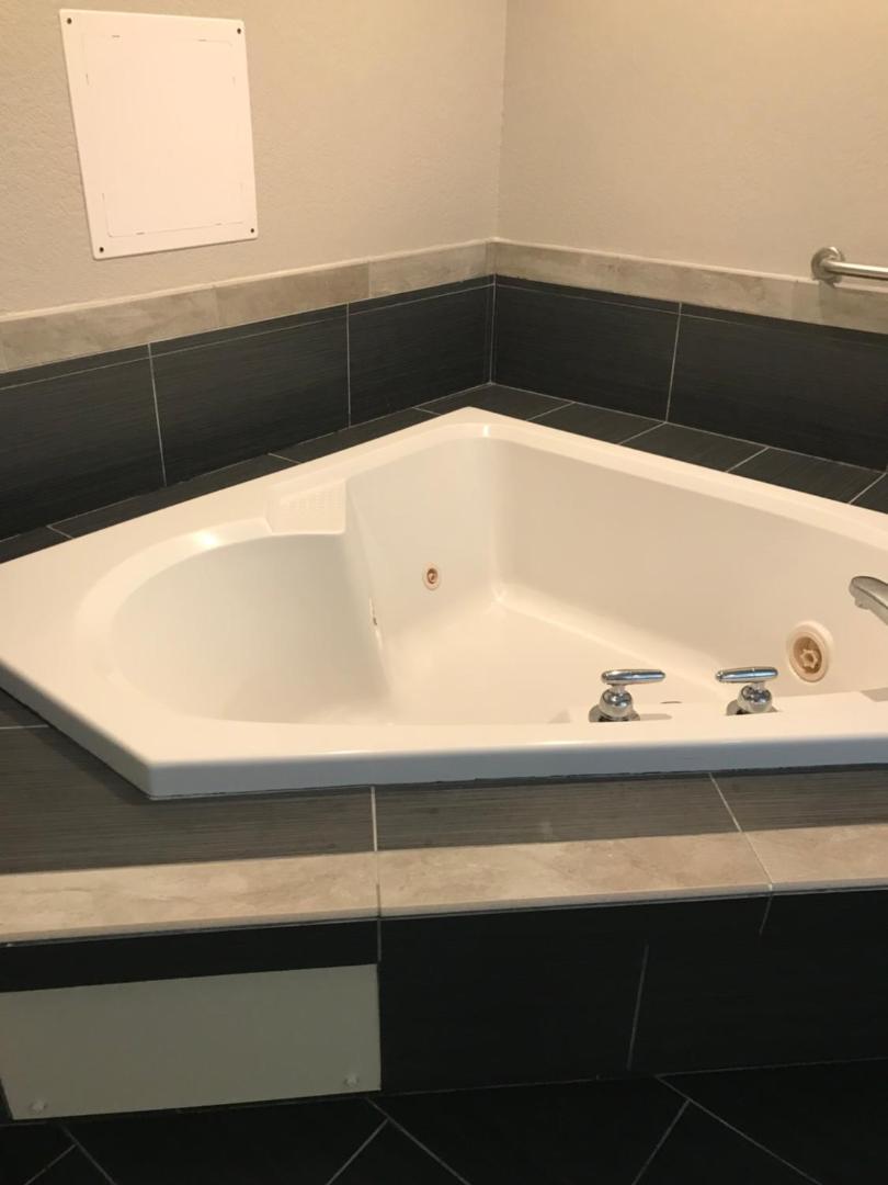 Microtel Inn & Suites by Wyndham Urbandale/Des Moines