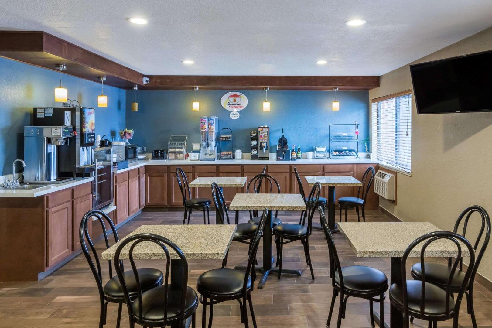 Super 8 by Wyndham Urbandale/Des Moines Area