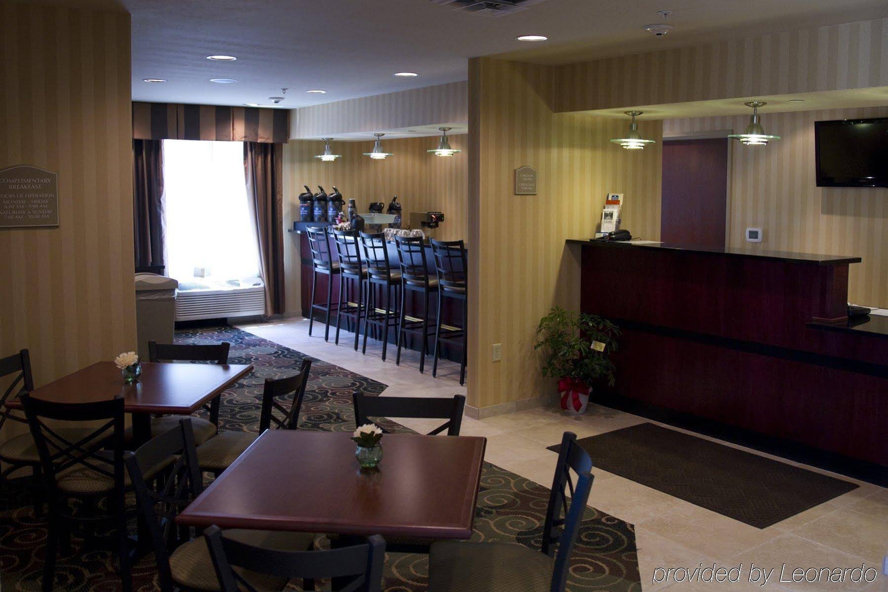 Cobblestone Inn & Suites