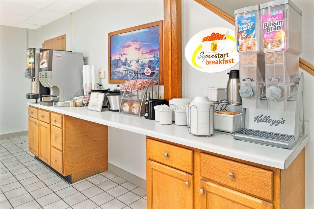 Super 8 by Wyndham Walnut