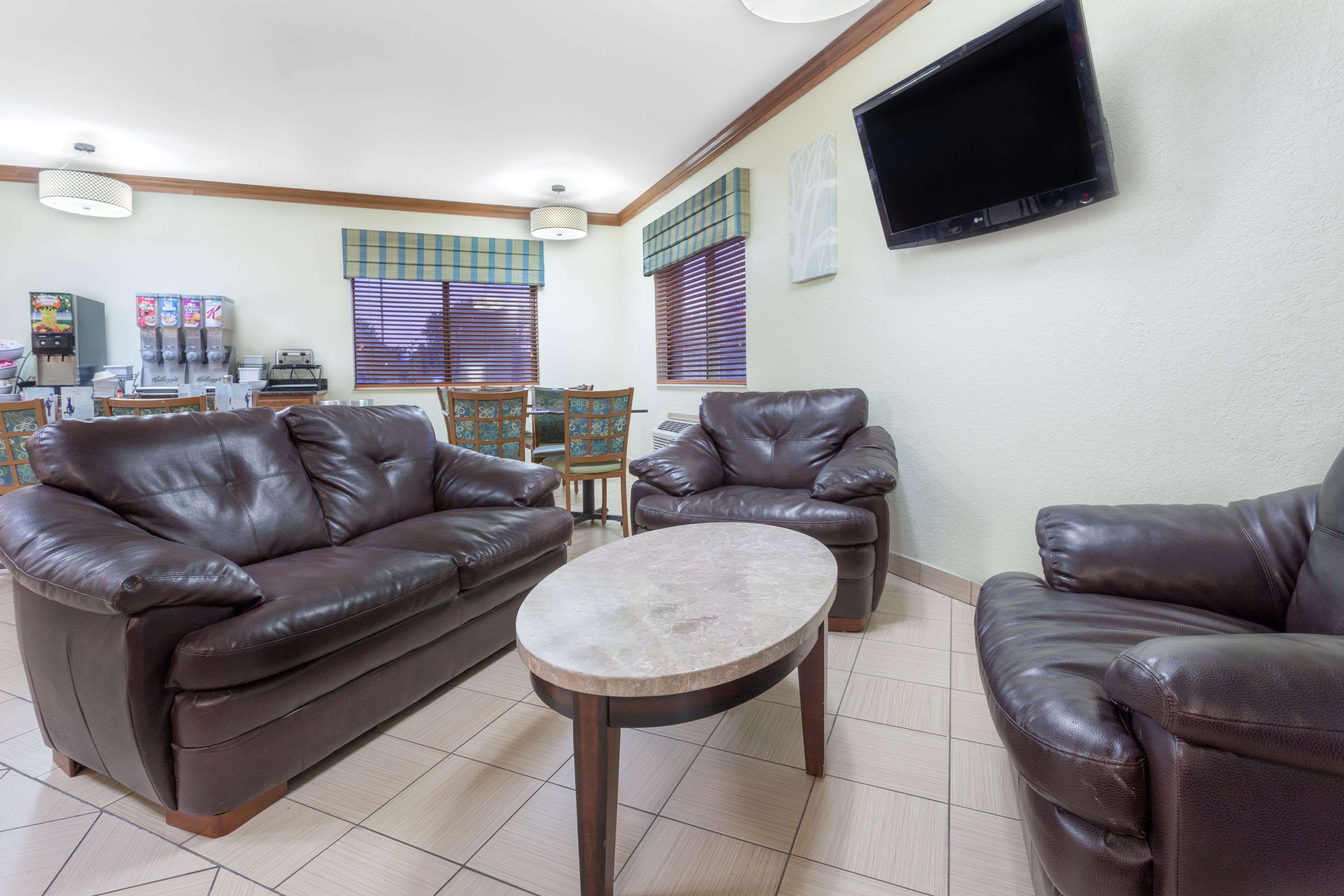 Baymont by Wyndham Waterloo