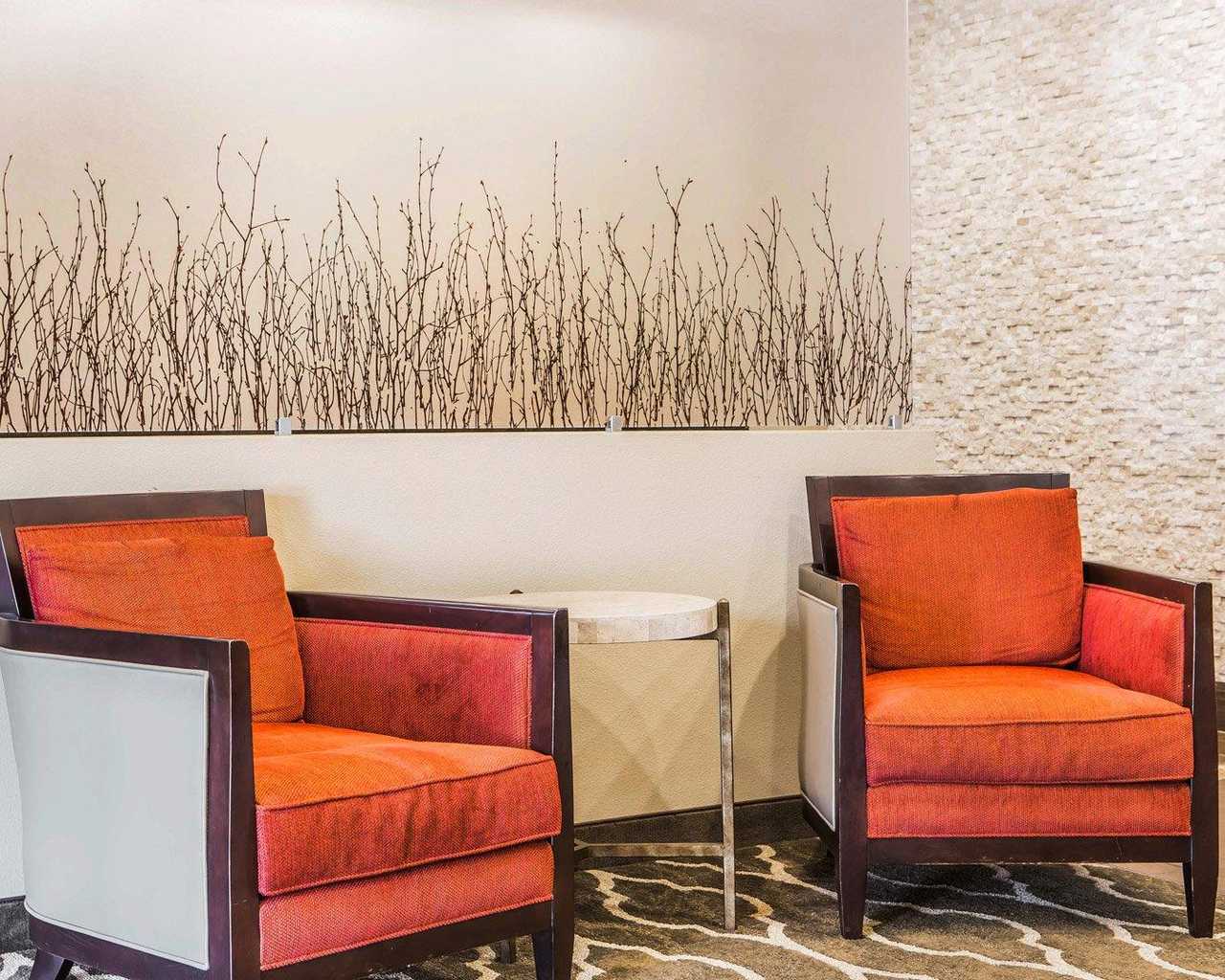 Comfort Inn & Suites Waterloo - Cedar Falls