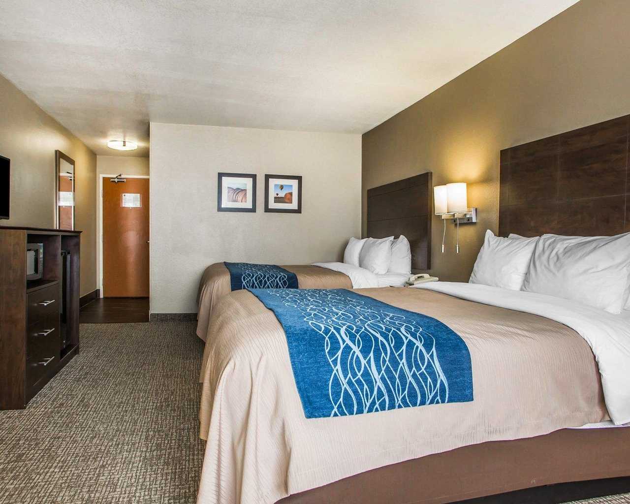 Comfort Inn & Suites Waterloo - Cedar Falls