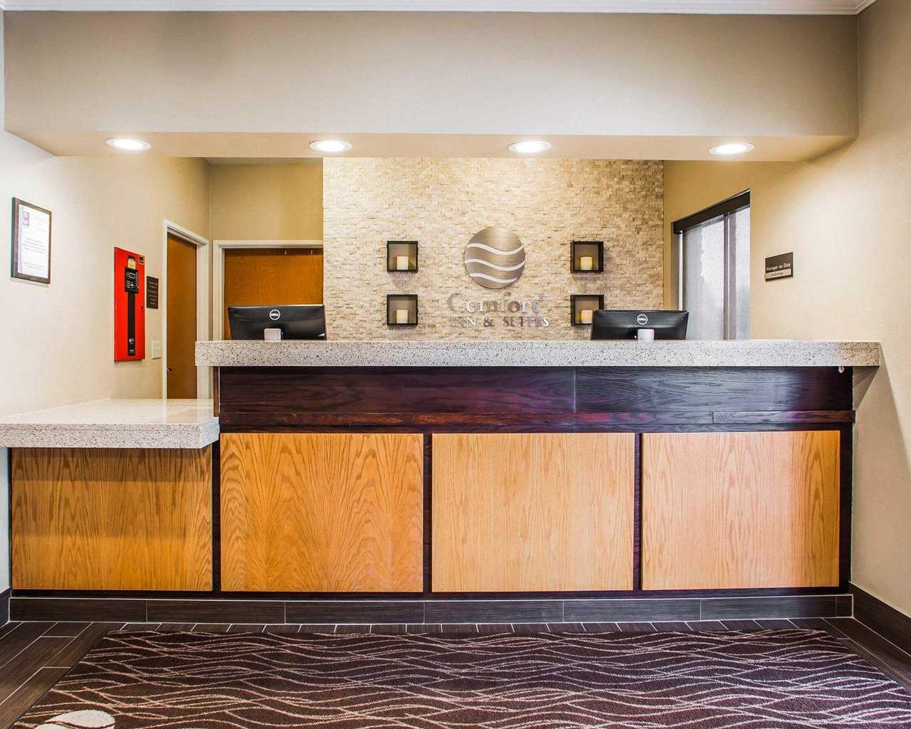Comfort Inn & Suites Waterloo - Cedar Falls