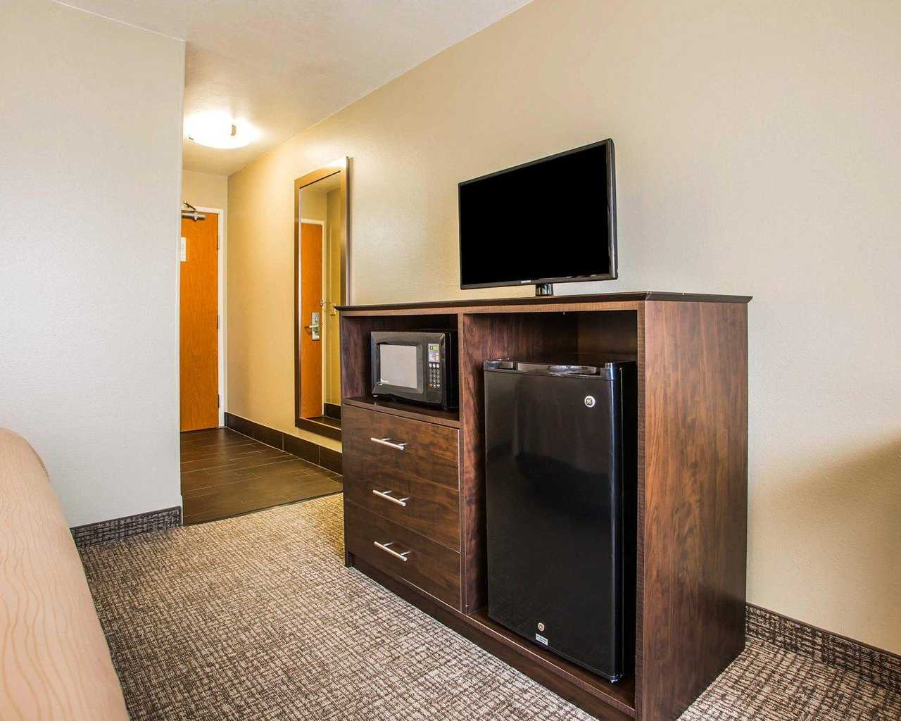 Comfort Inn & Suites Waterloo - Cedar Falls