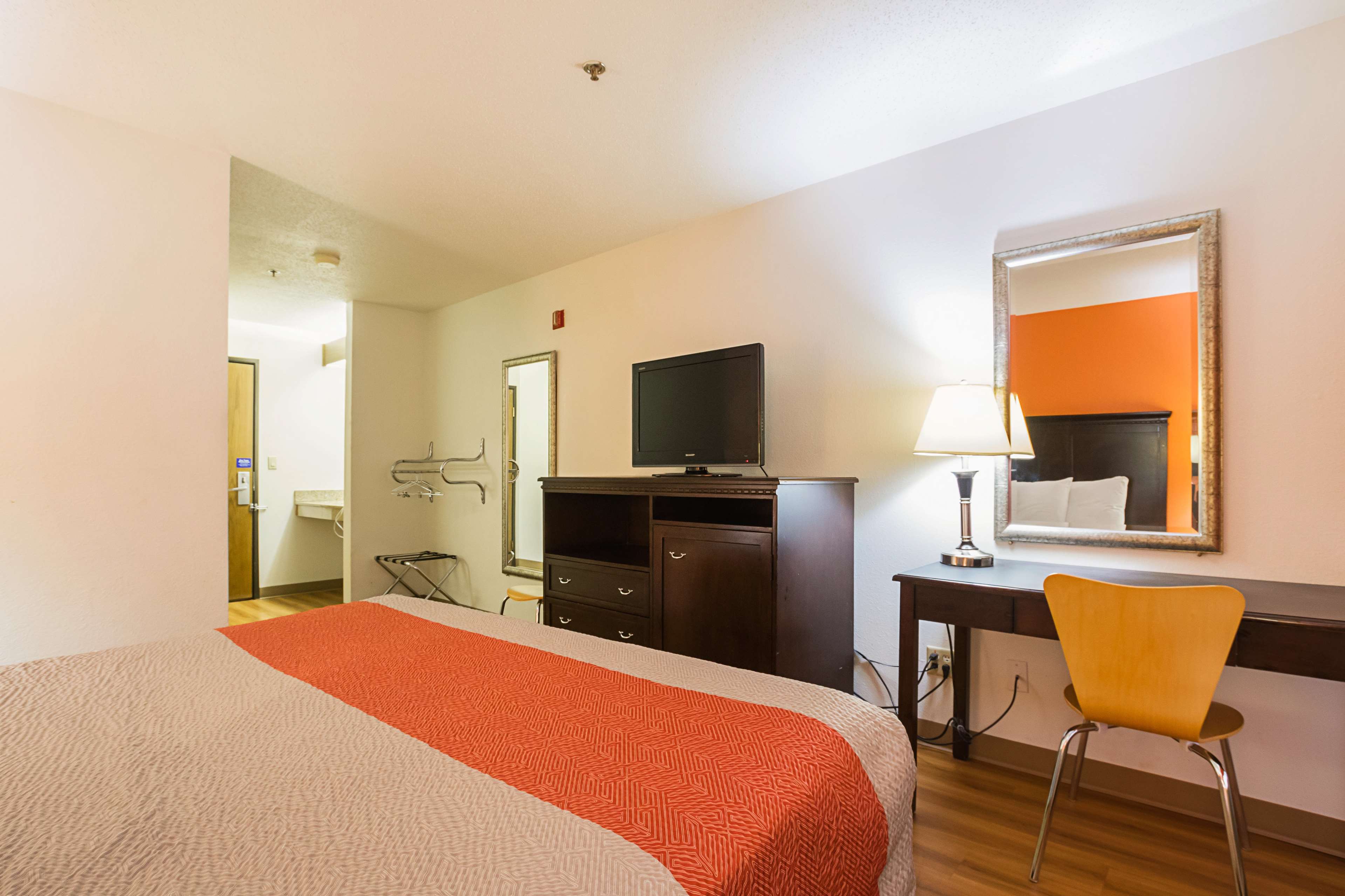 Motel 6 Crossroads Mall - Waterloo - Cedar Falls