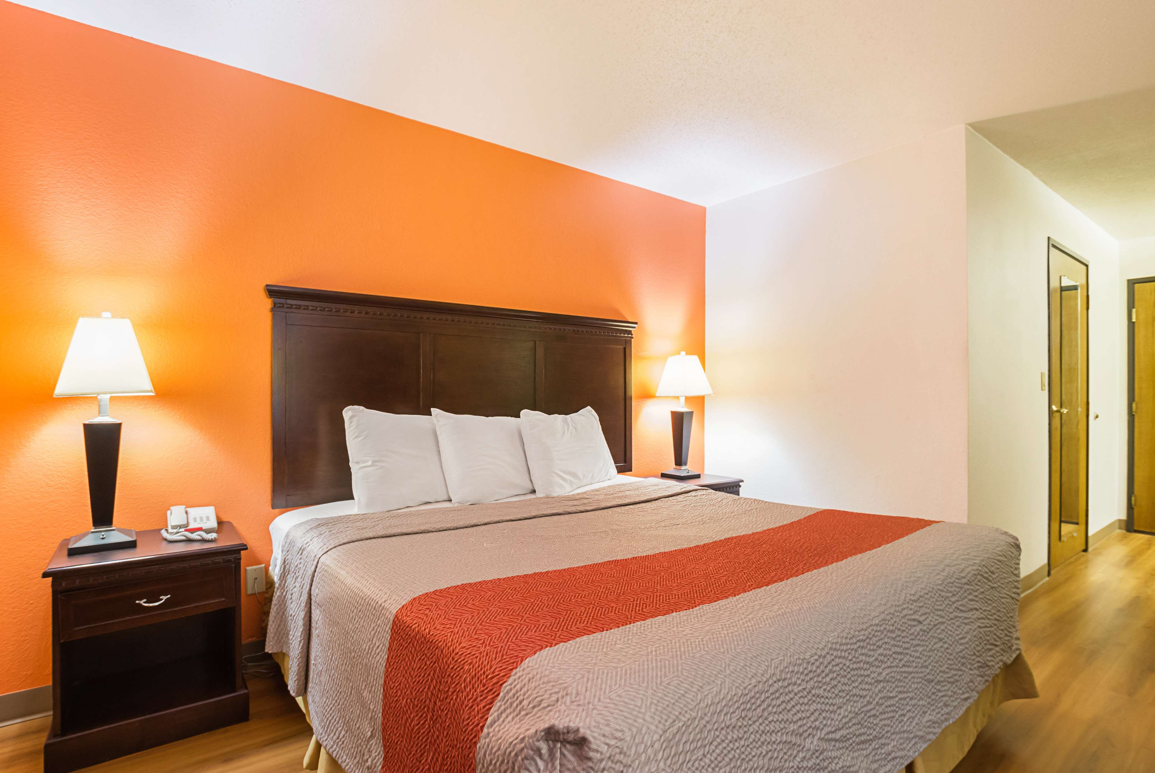 Motel 6 Crossroads Mall - Waterloo - Cedar Falls