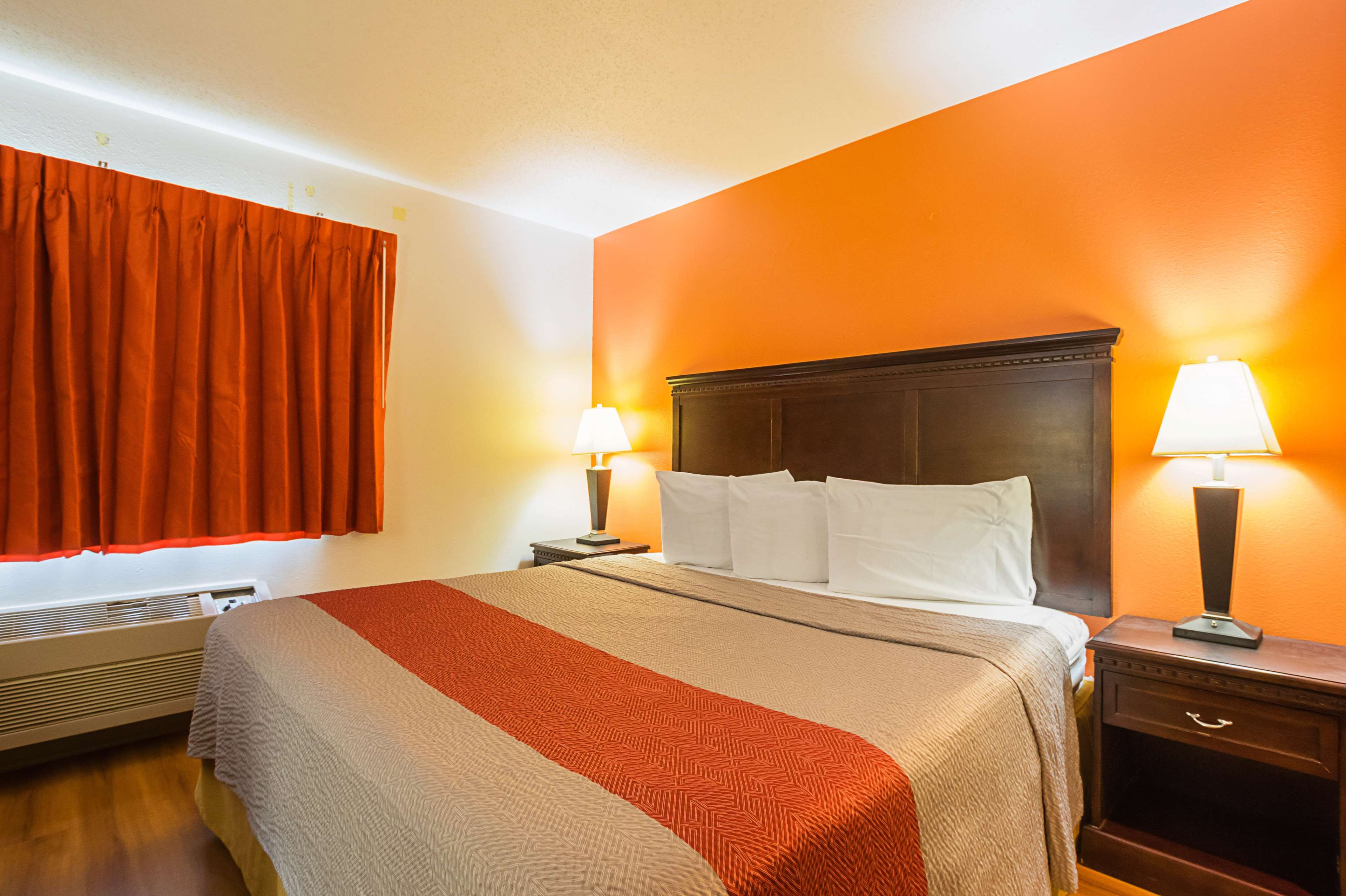 Motel 6 Crossroads Mall - Waterloo - Cedar Falls