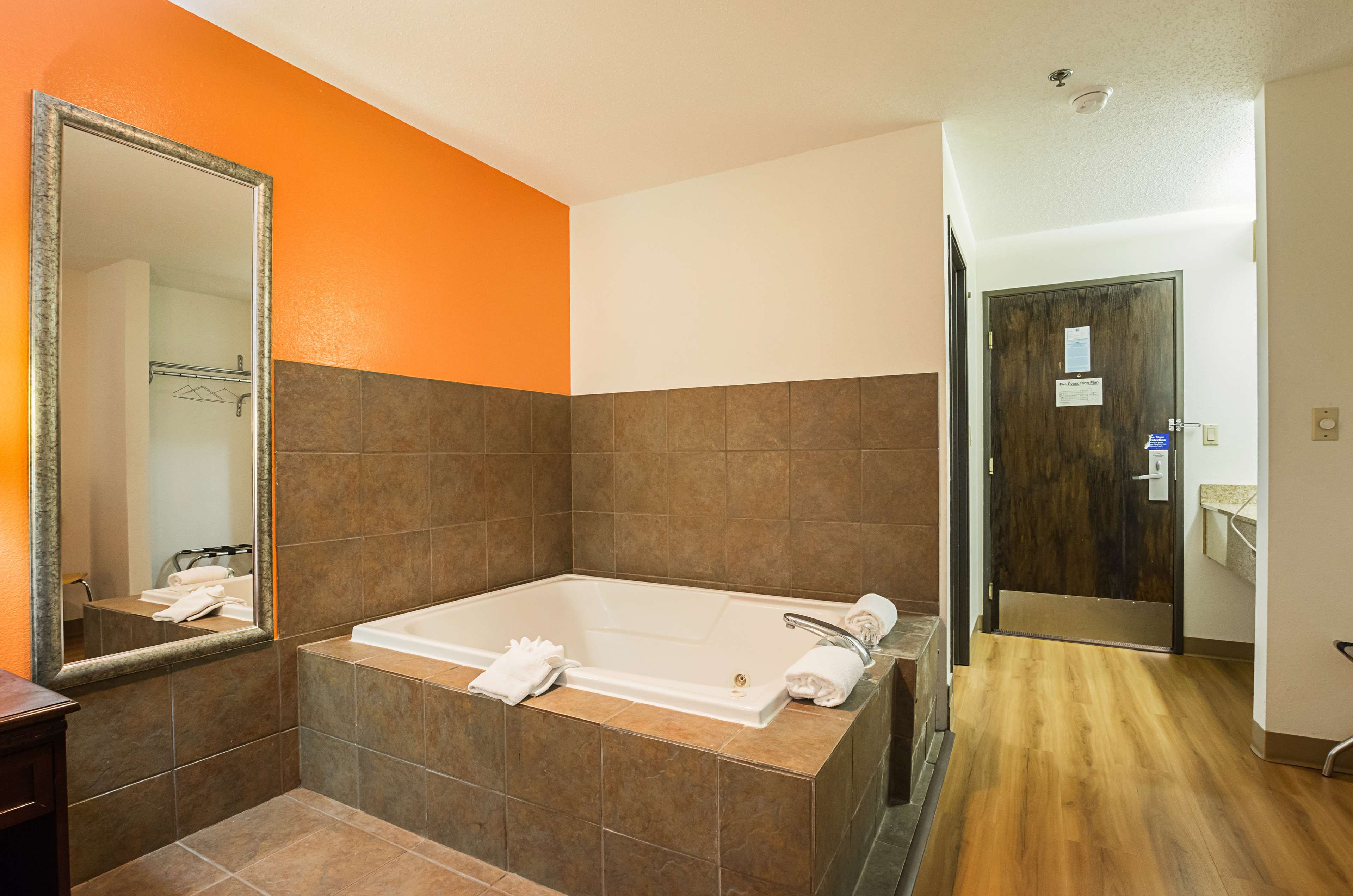 Motel 6 Crossroads Mall - Waterloo - Cedar Falls