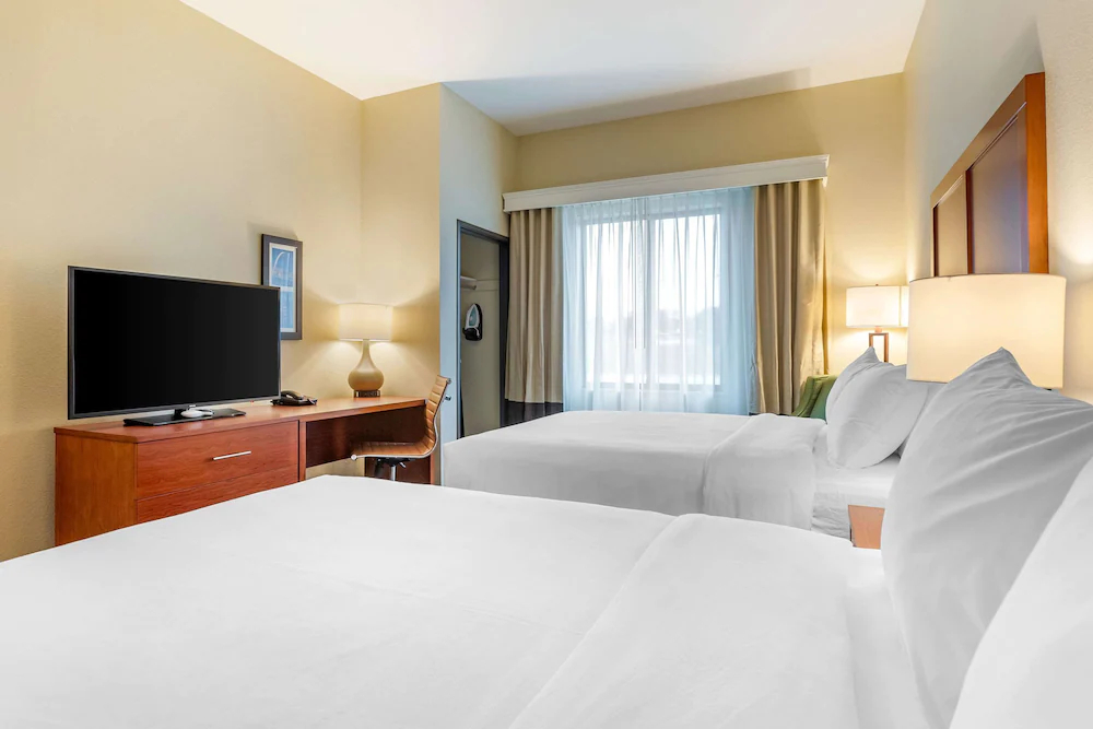 Comfort Inn & Suites West Des Moines