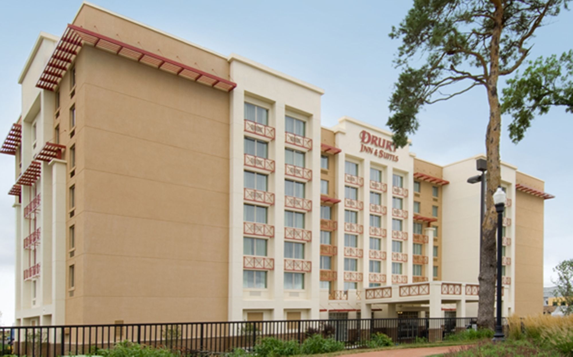 Drury Inn & Suites West Des Moines