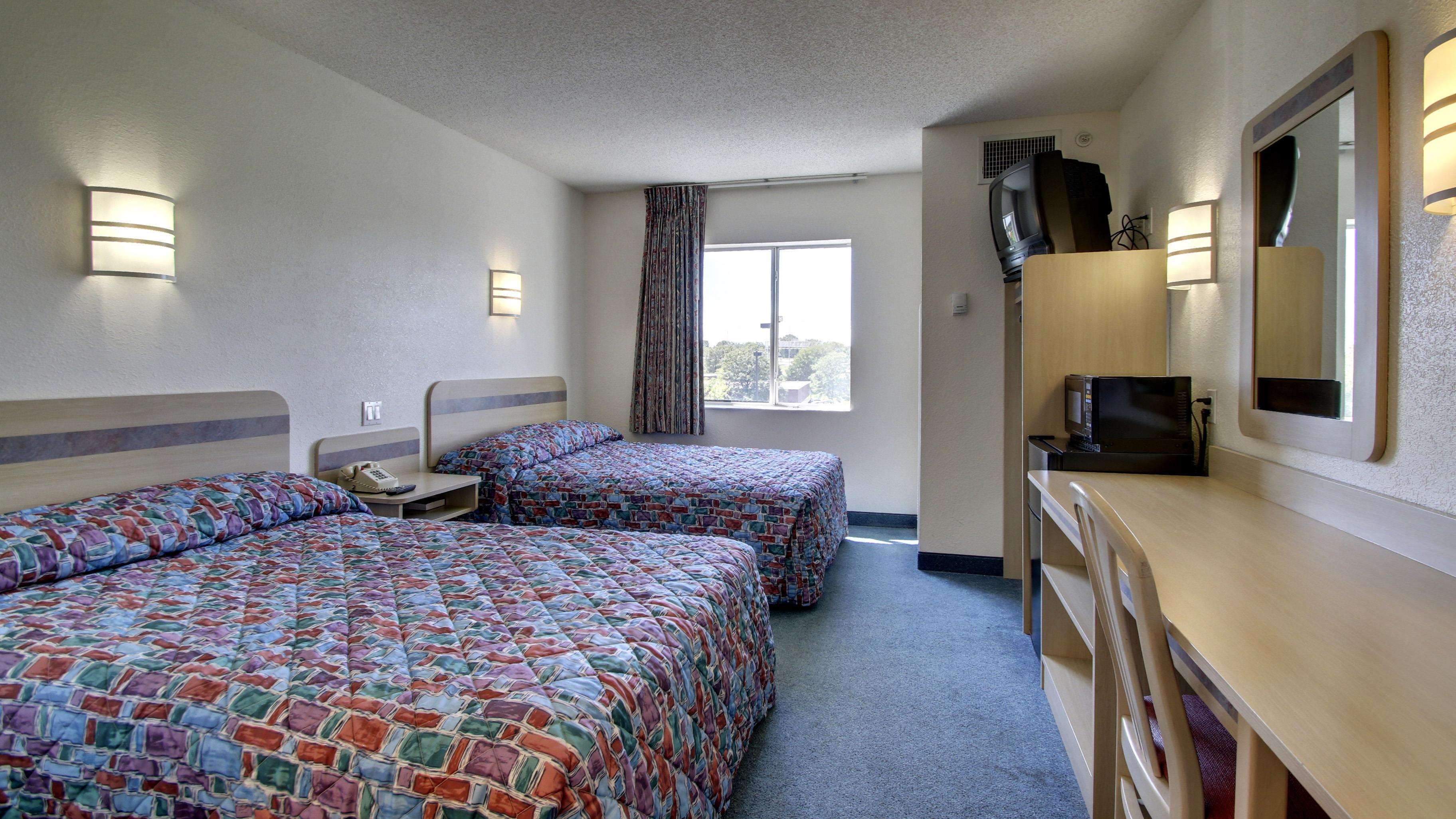 Motel 6 Des Moines West