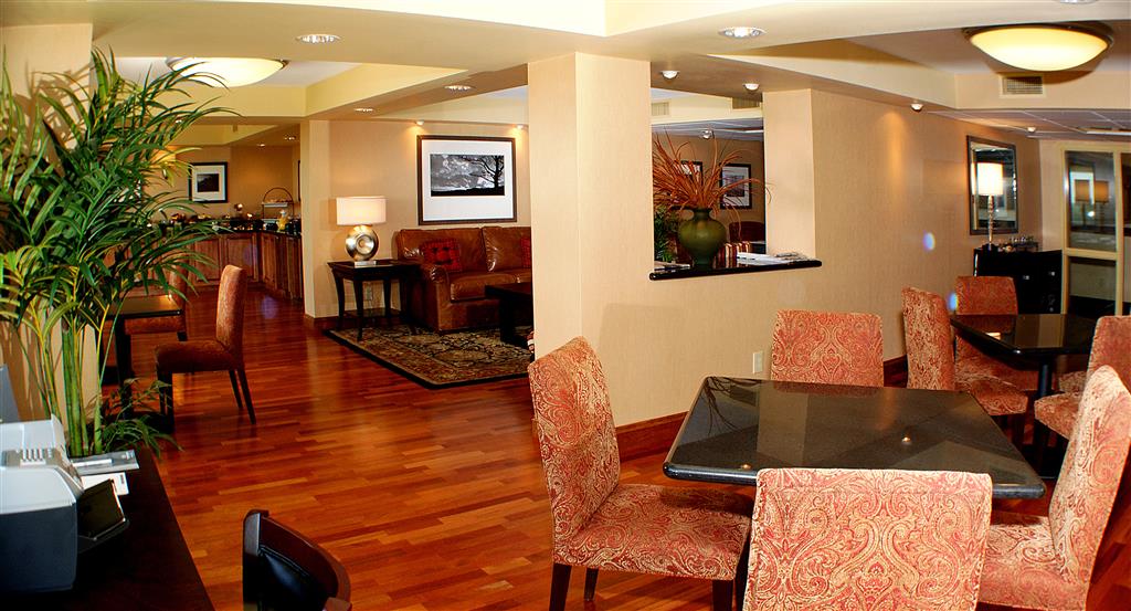 Sheraton West Des Moines Hotel