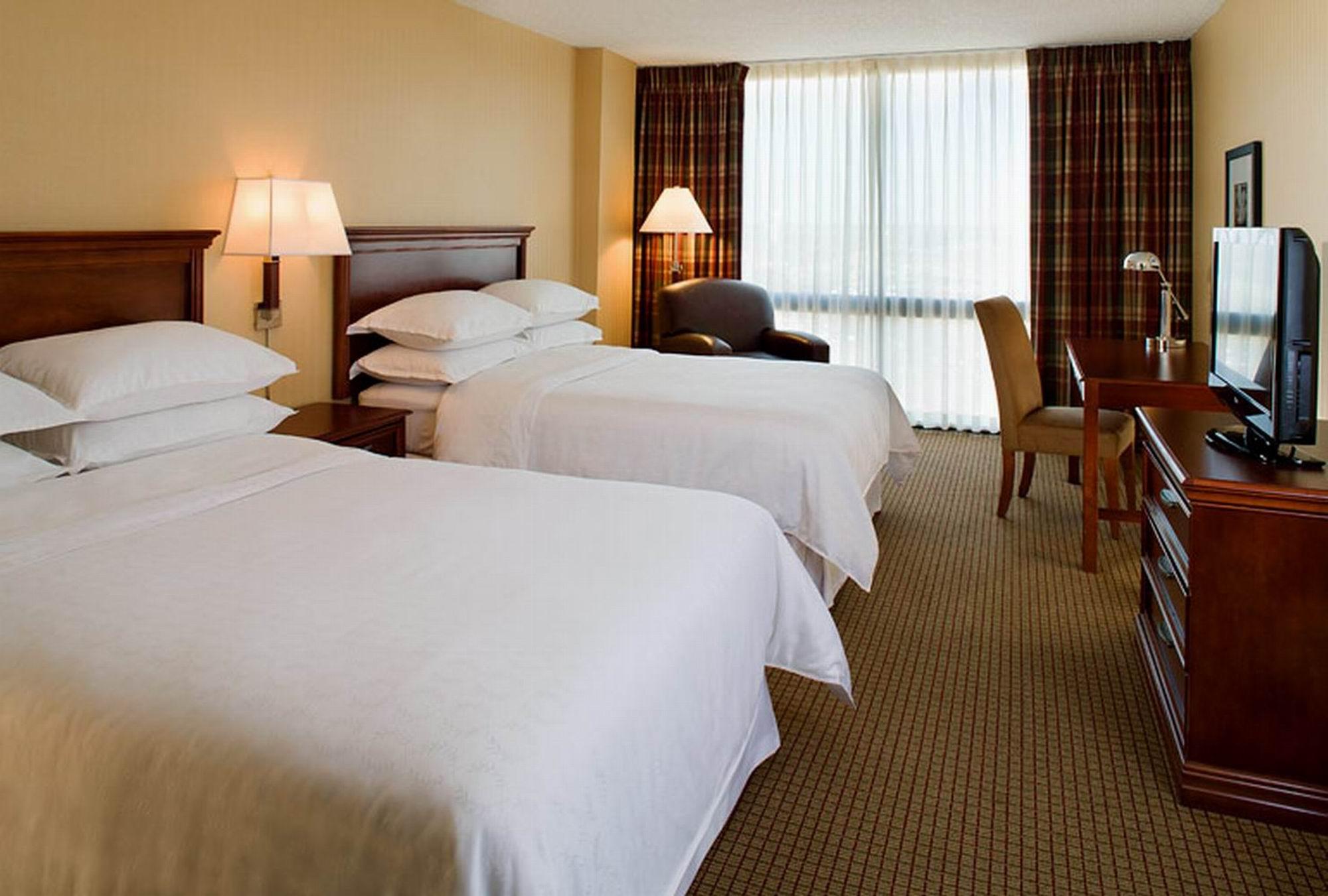 Sheraton West Des Moines Hotel