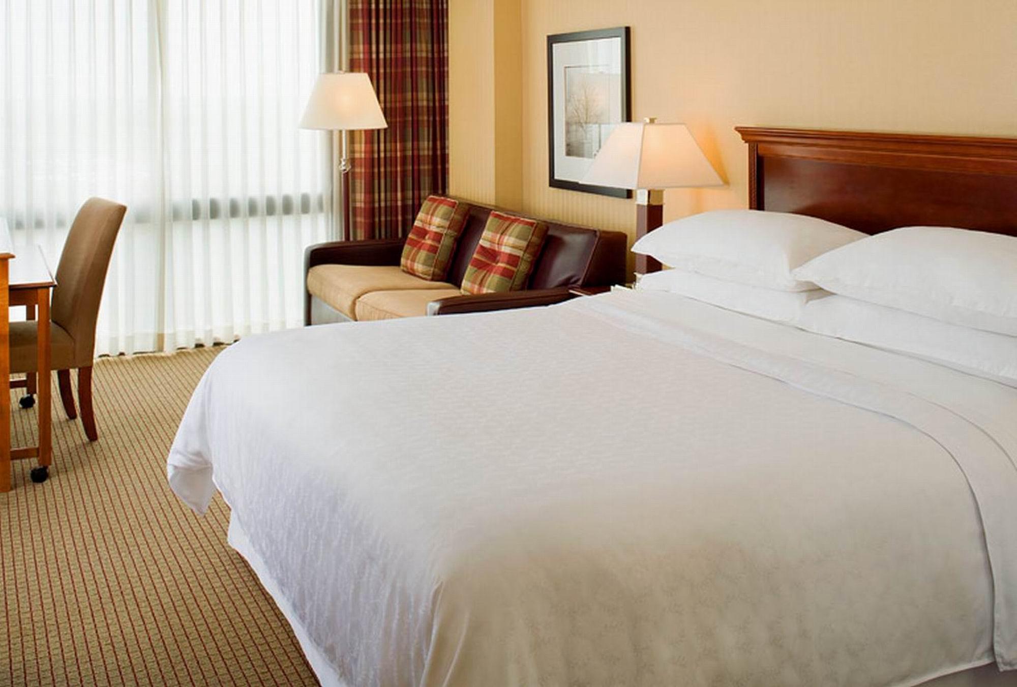 Sheraton West Des Moines Hotel