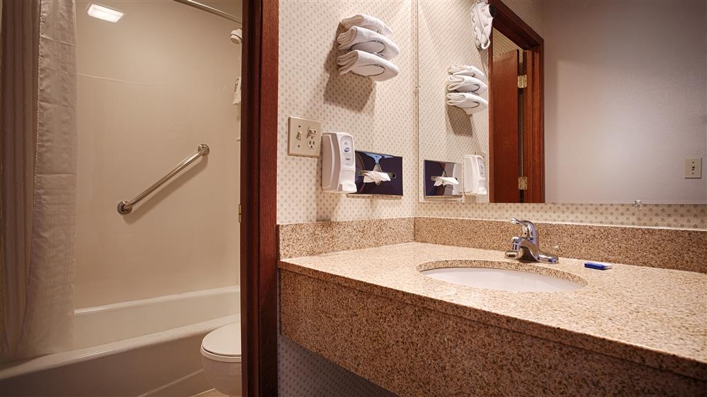 Super 8 by Wyndham Williams